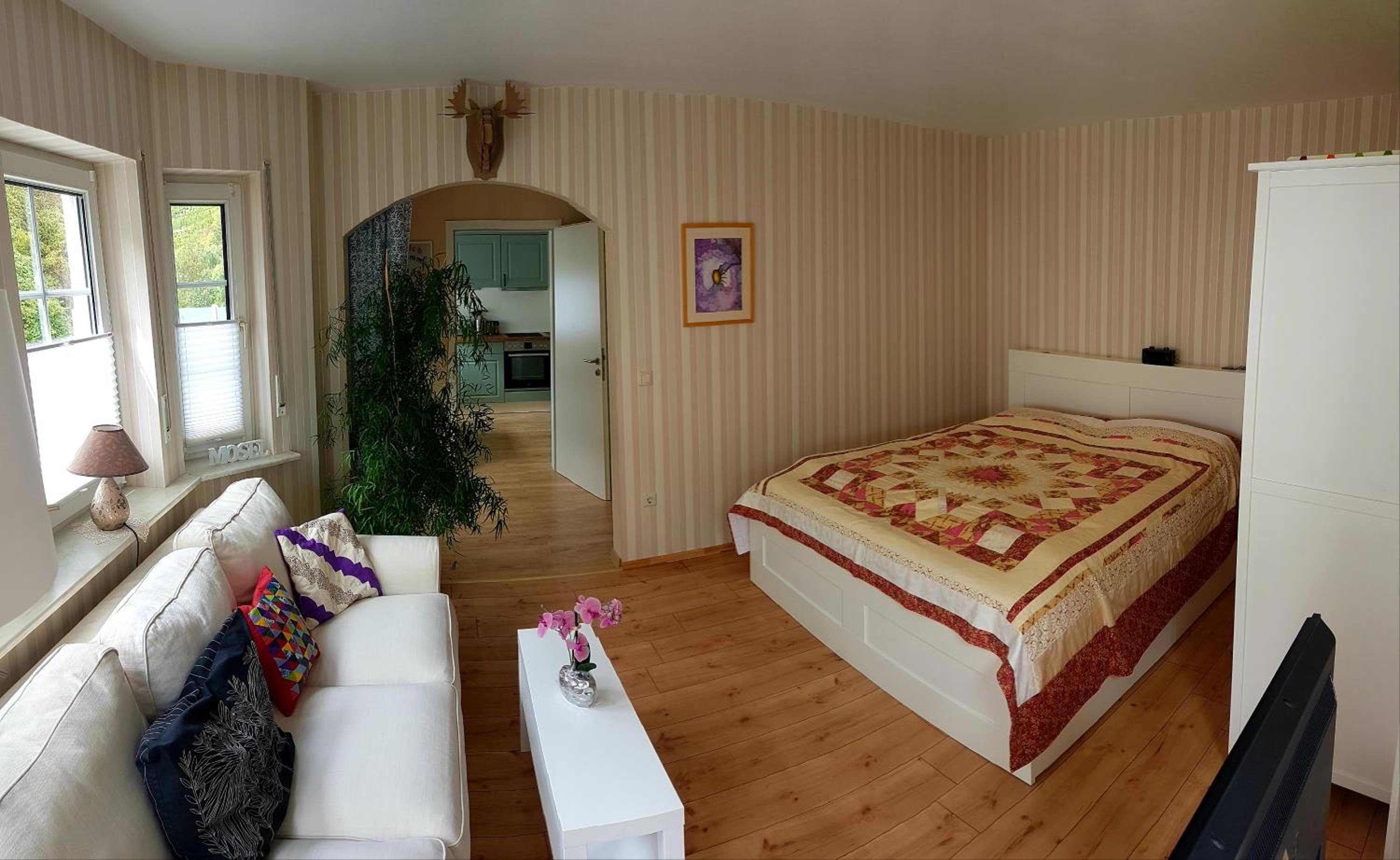 Zum Bachhexje en Alken — hotel room