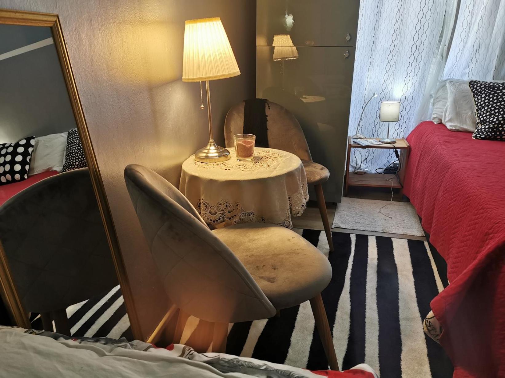 hotel room