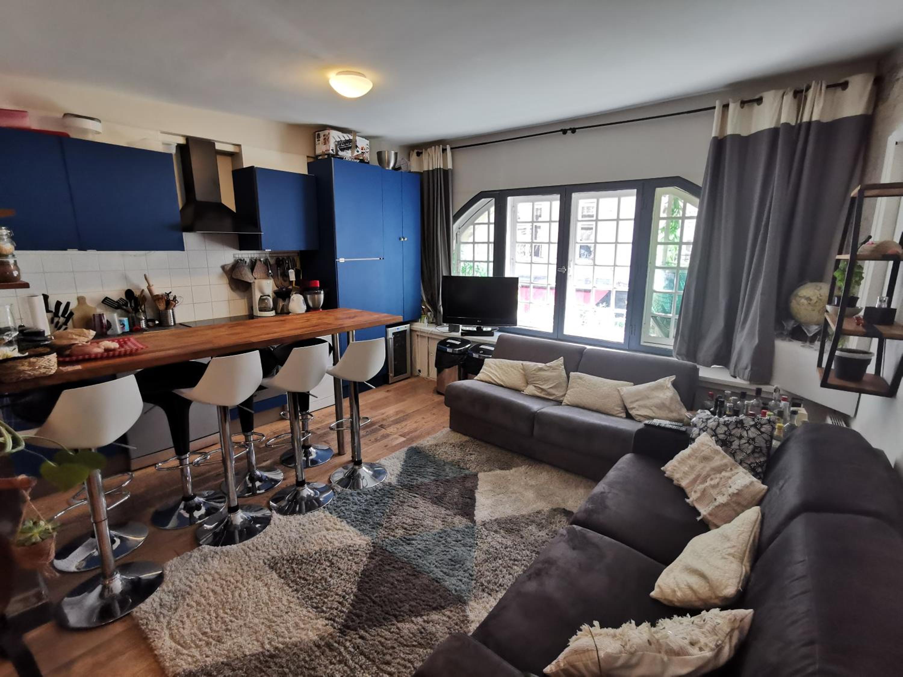 Central & nice ! 3 bedrooms, 2 bathrooms