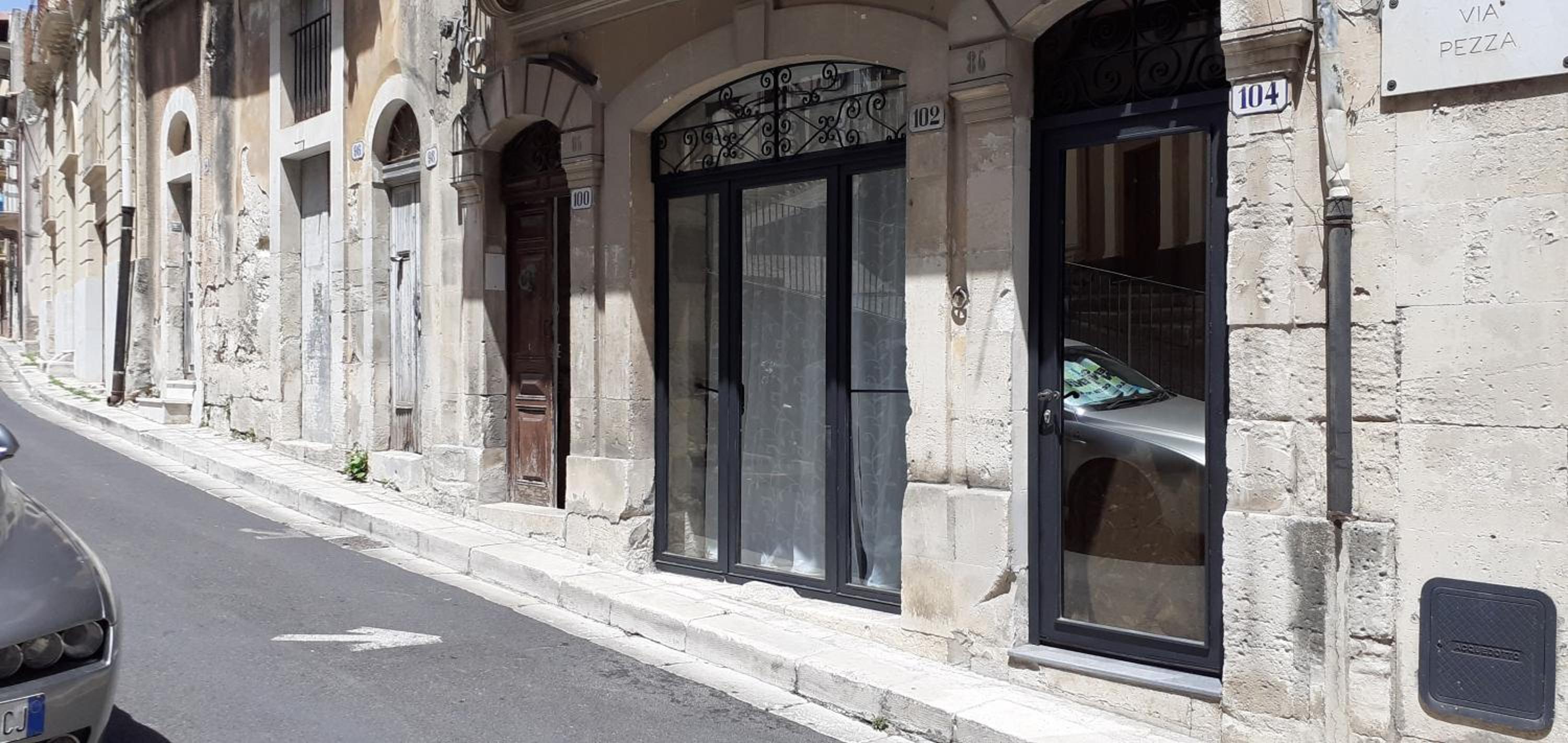 Hotel Via Pezza 100 - Image 1