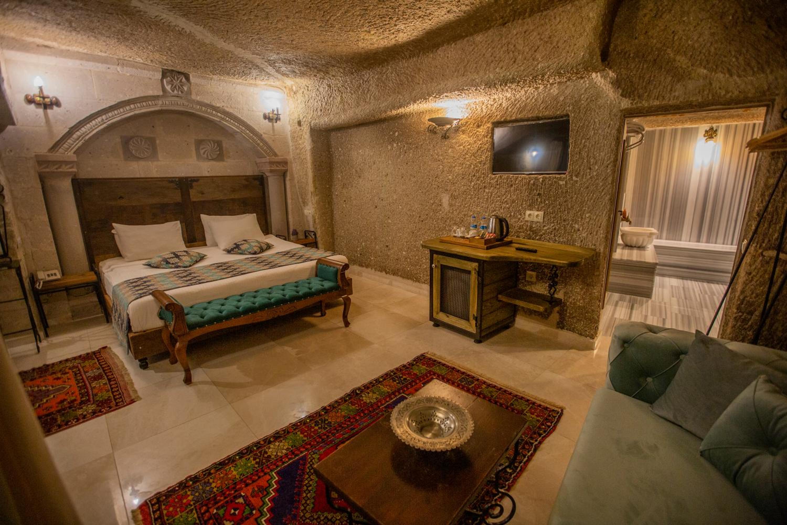 Divan Cave House - Image 65