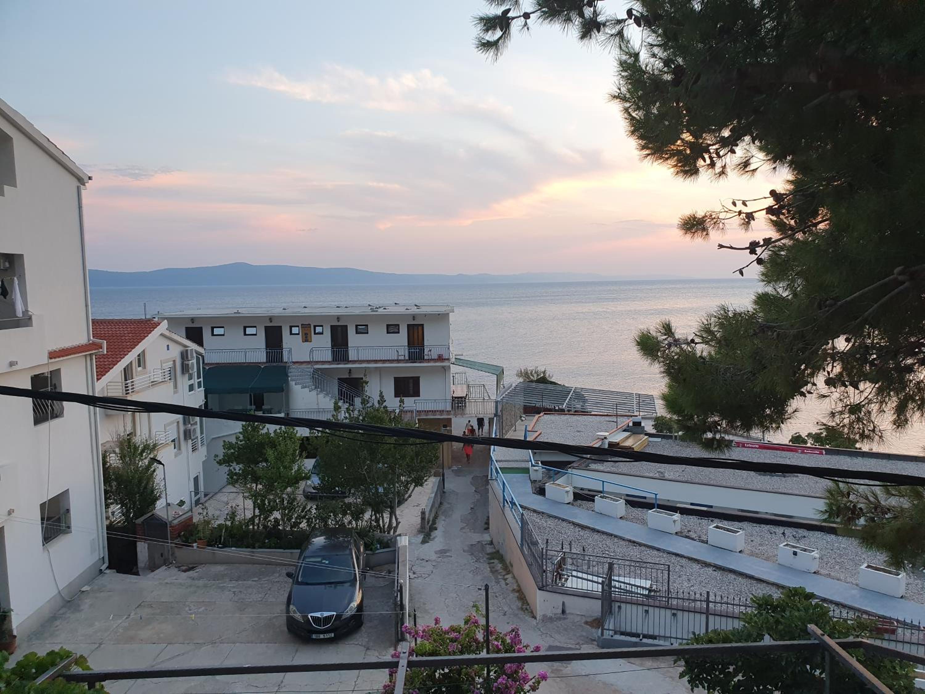 Apartments Jerković Drašnice-3bd view 4