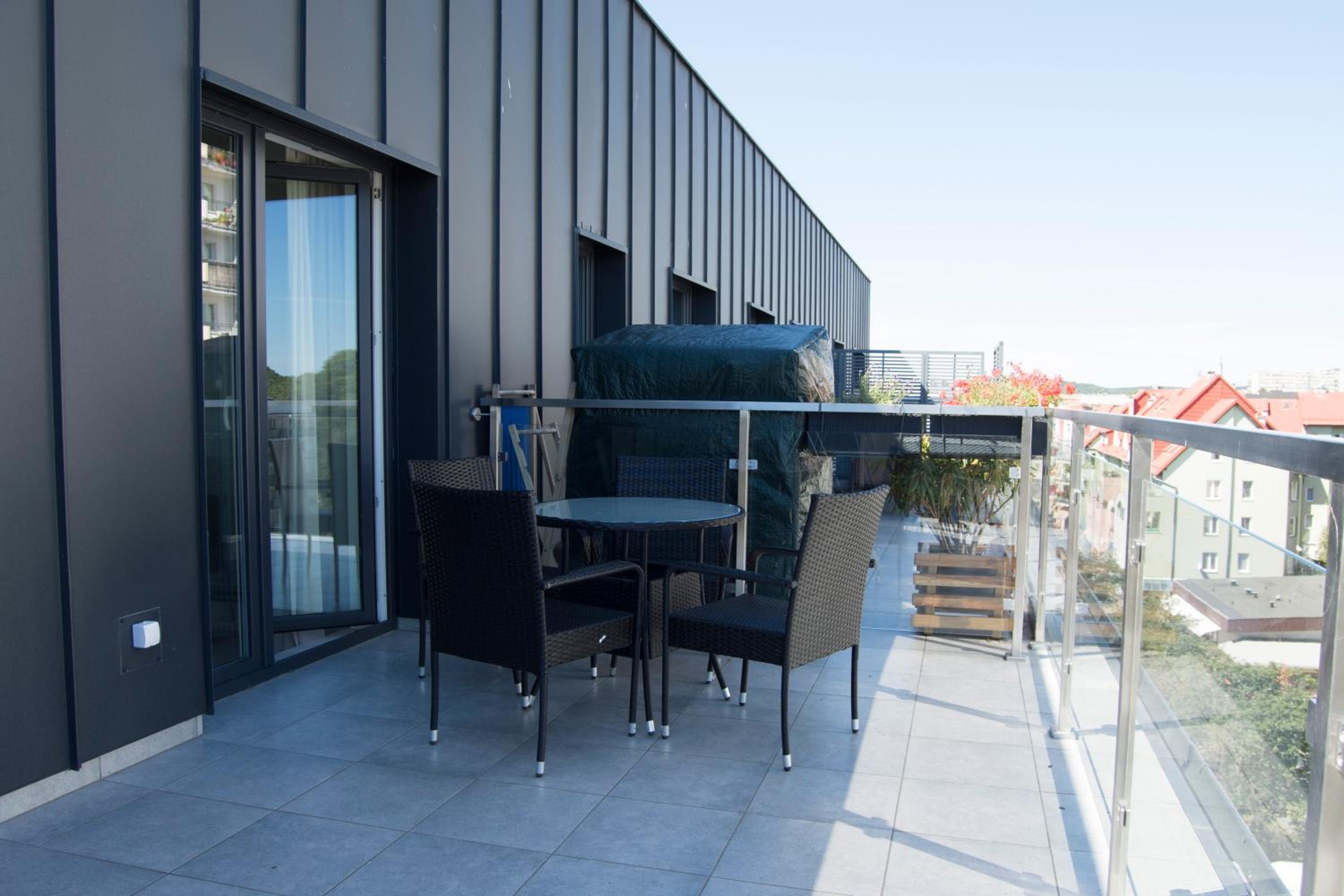 Apartament Holiday - Centrum view 3