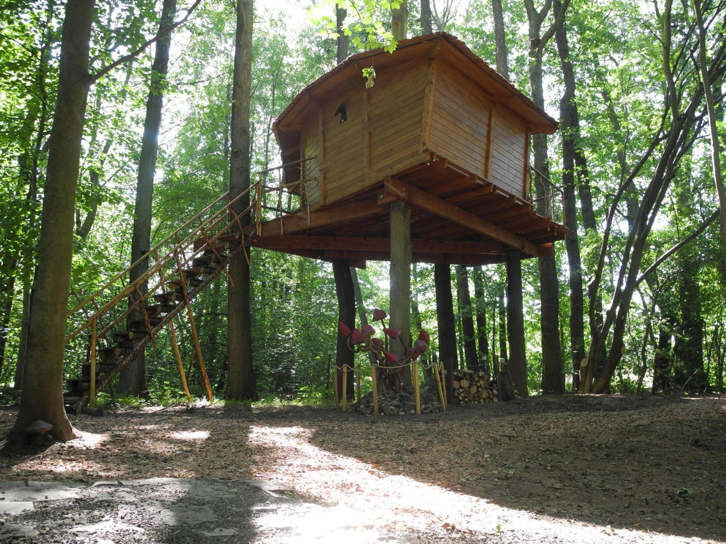 Treehouse v Brdech view 5