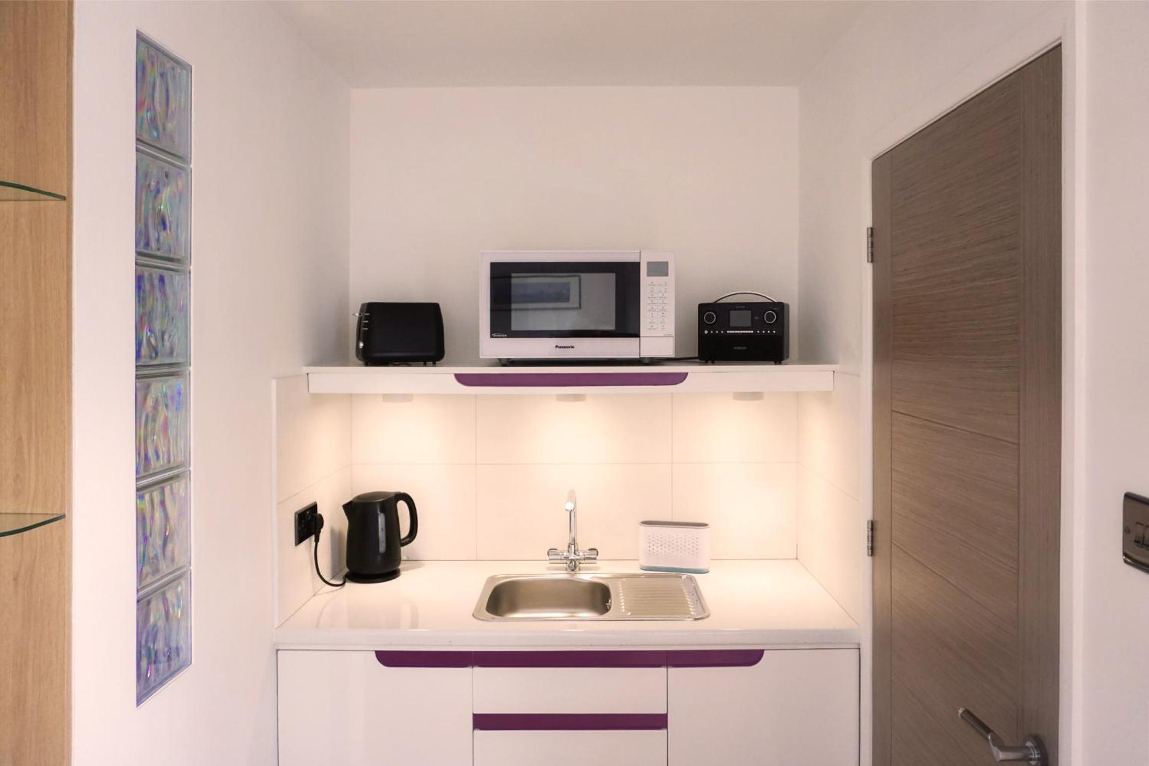 Orchard Road Studio Apartment view 4