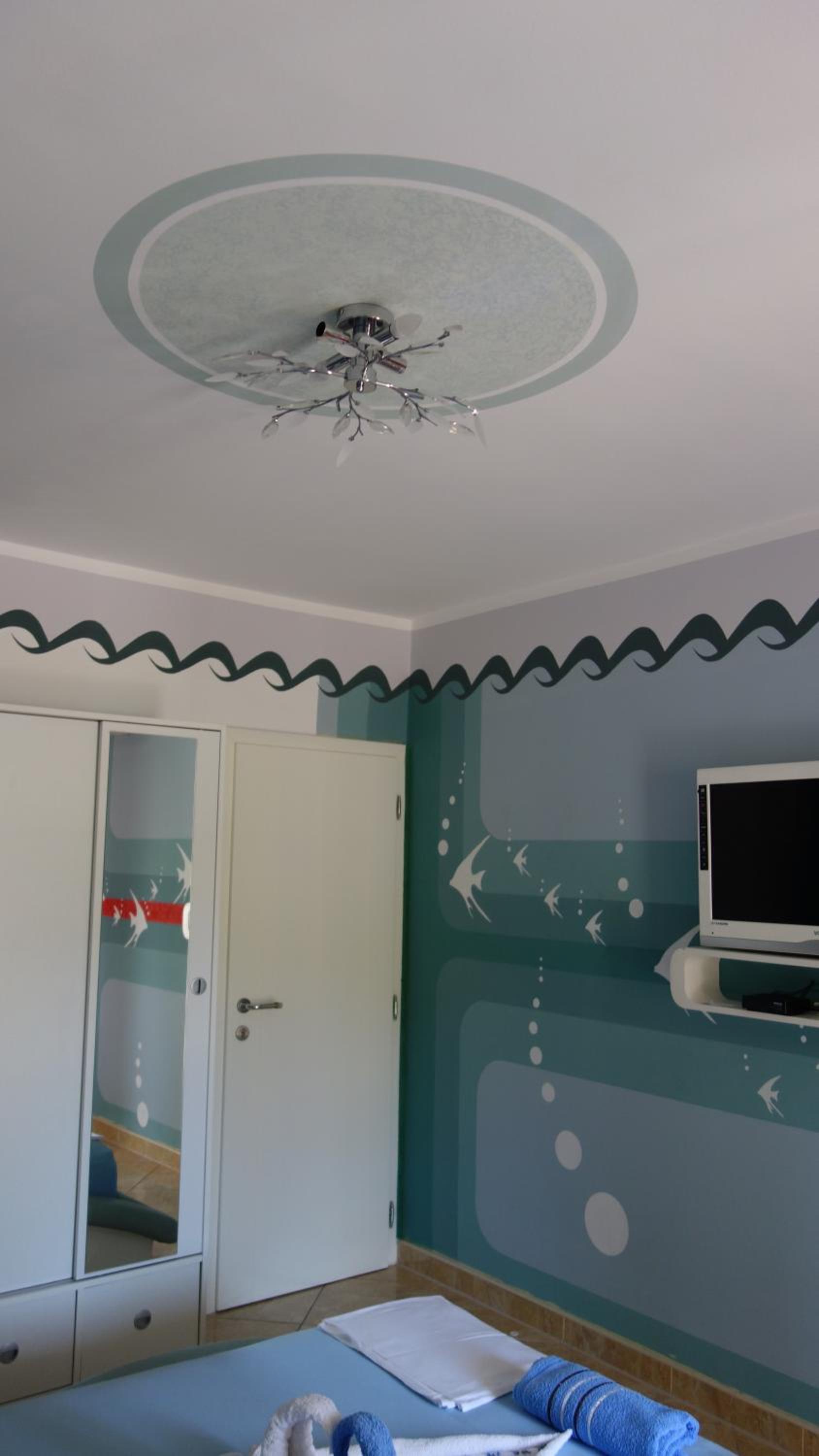 Photo 9