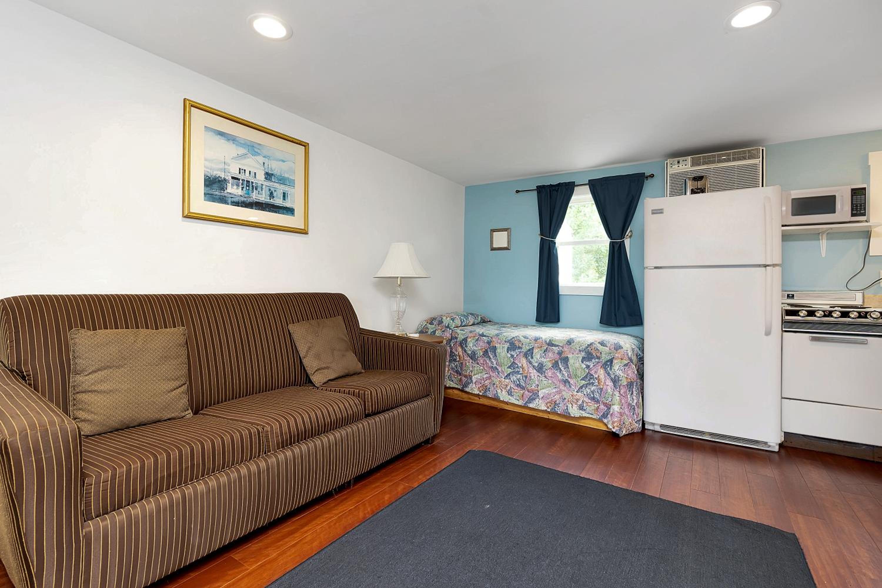 Ne'r Beach Motel