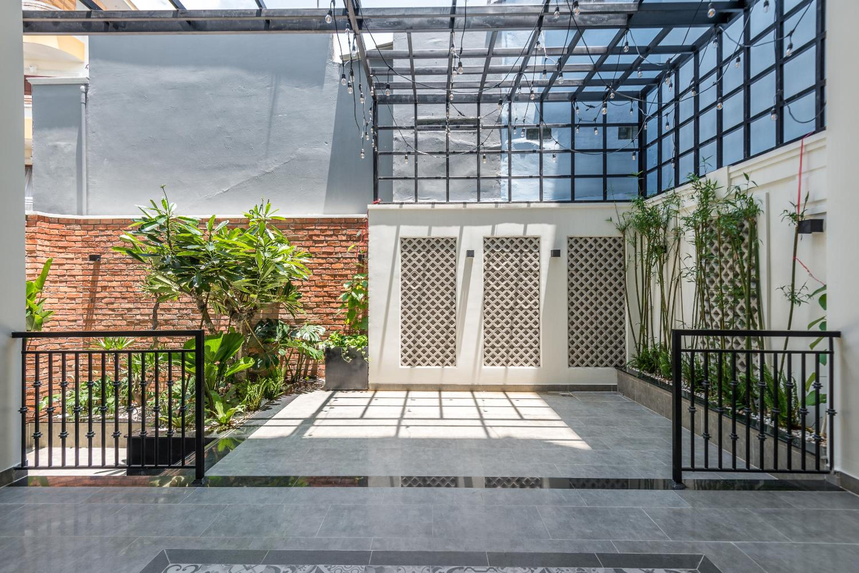 Cozrum Homes The Gallery Residence