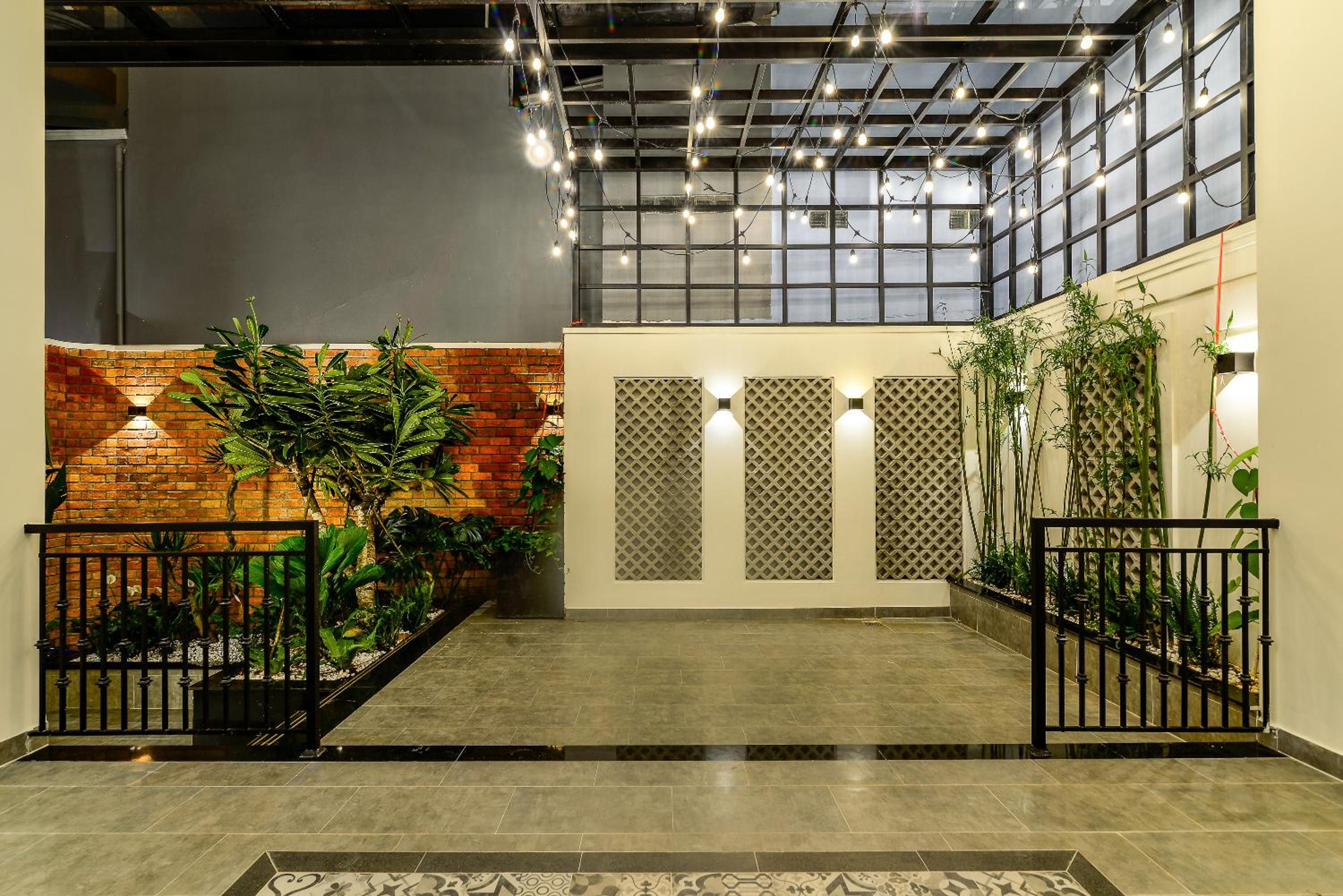 Cozrum Homes The Gallery Residence