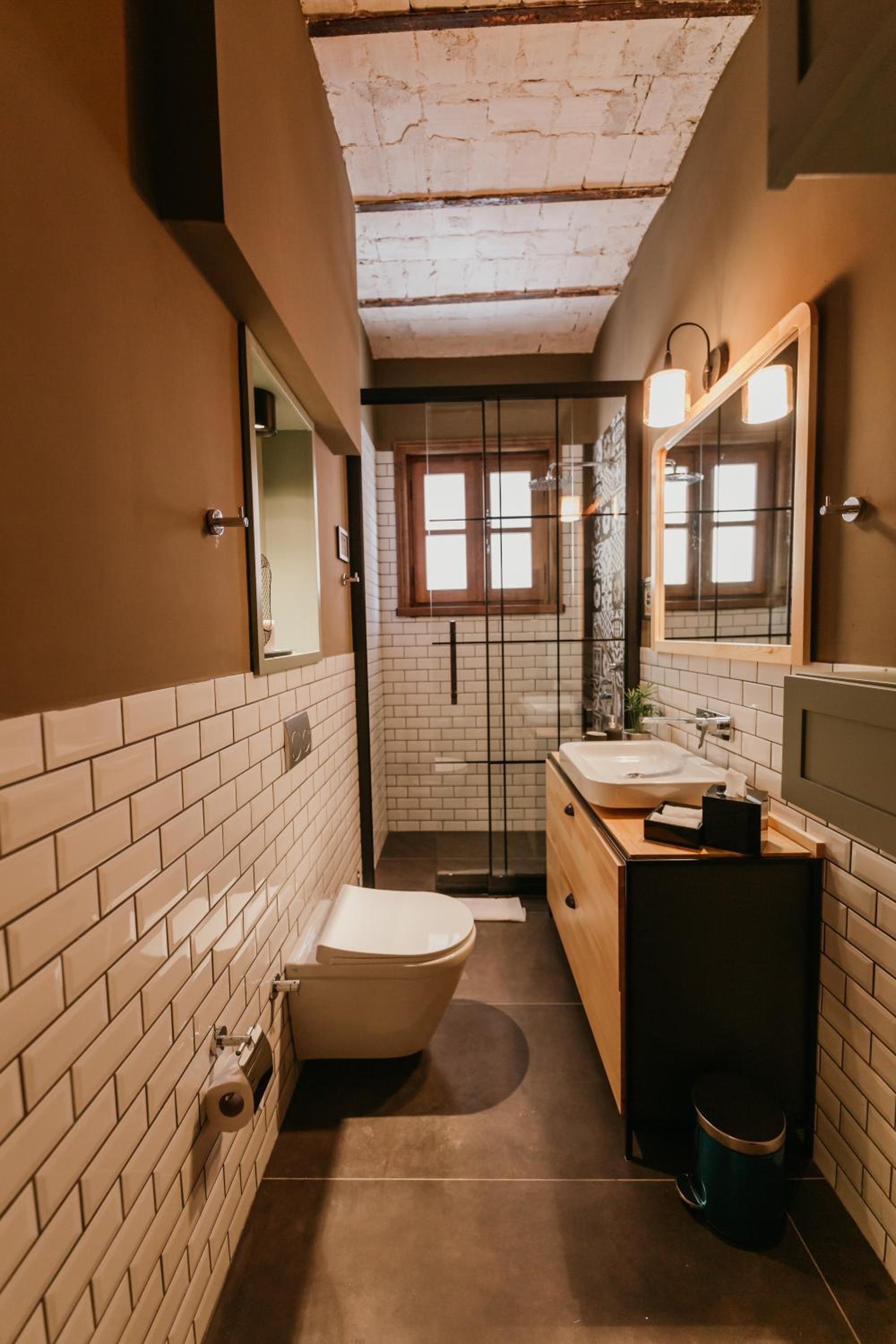 Galadoo Suites