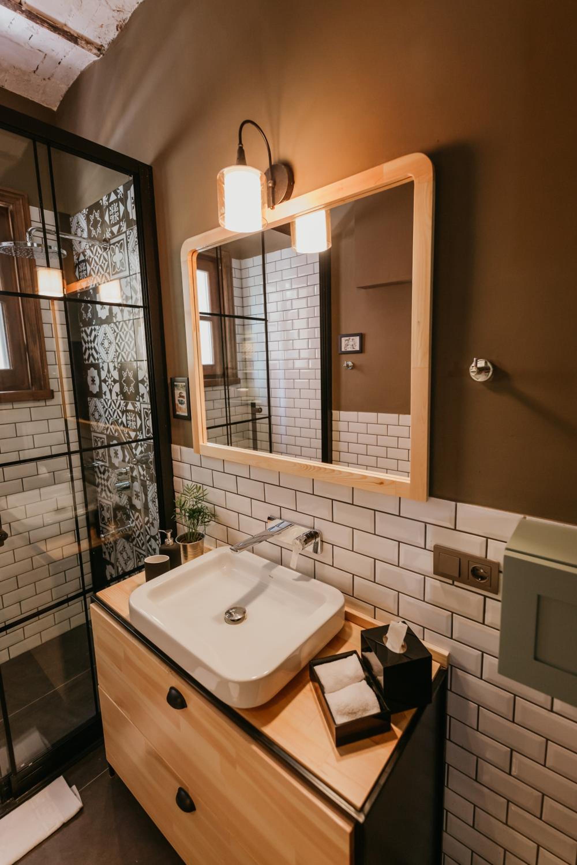 Galadoo Suites
