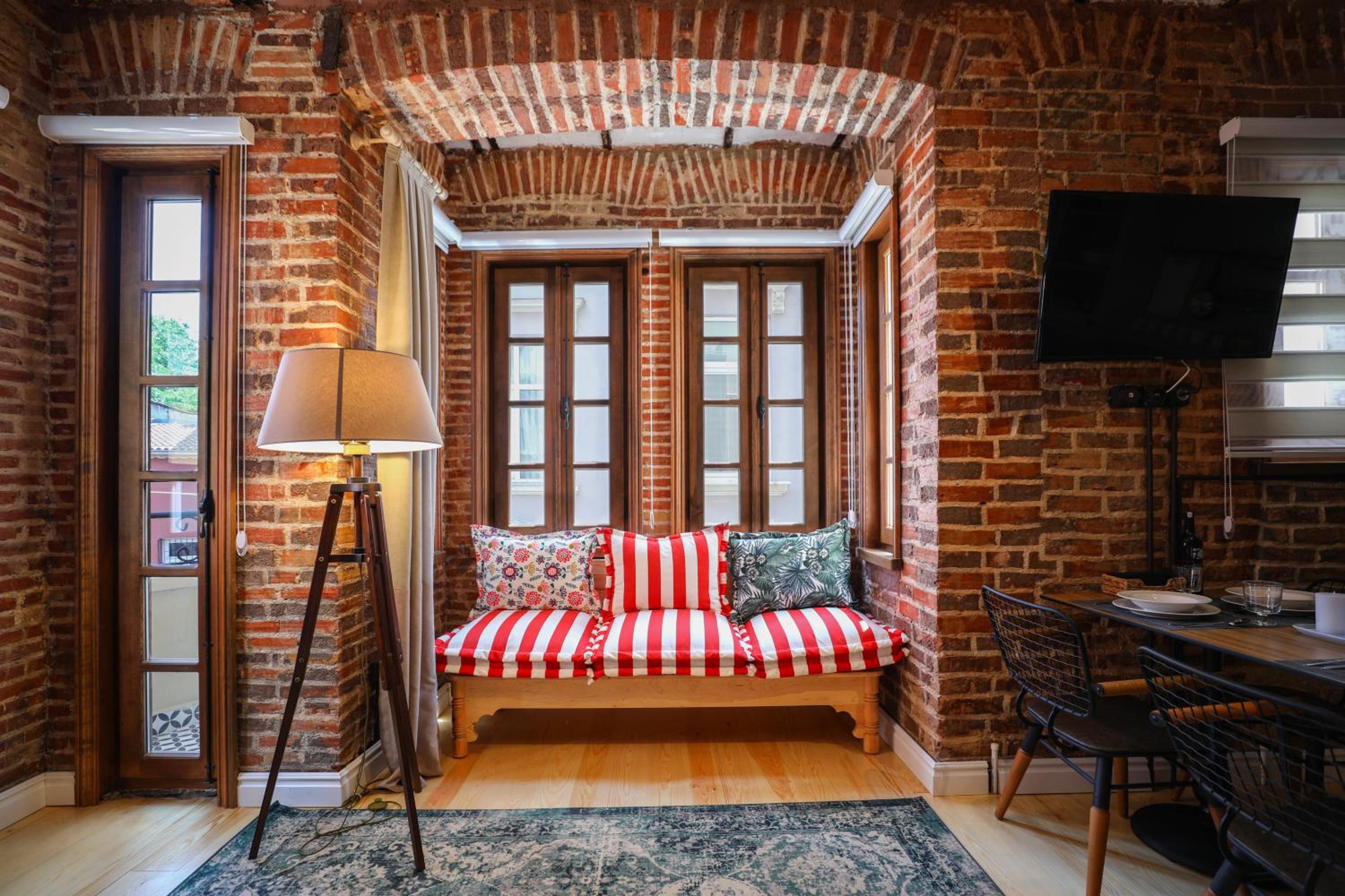 Galadoo Suites