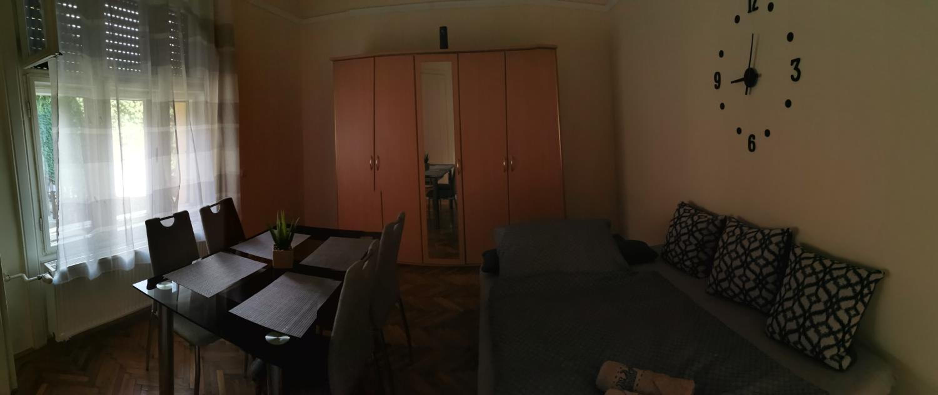 Váralja Vendégház Tata view 2