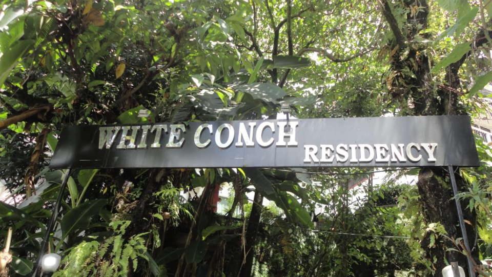 An incredible hotel, with amazing staff, near MG Marg view 2