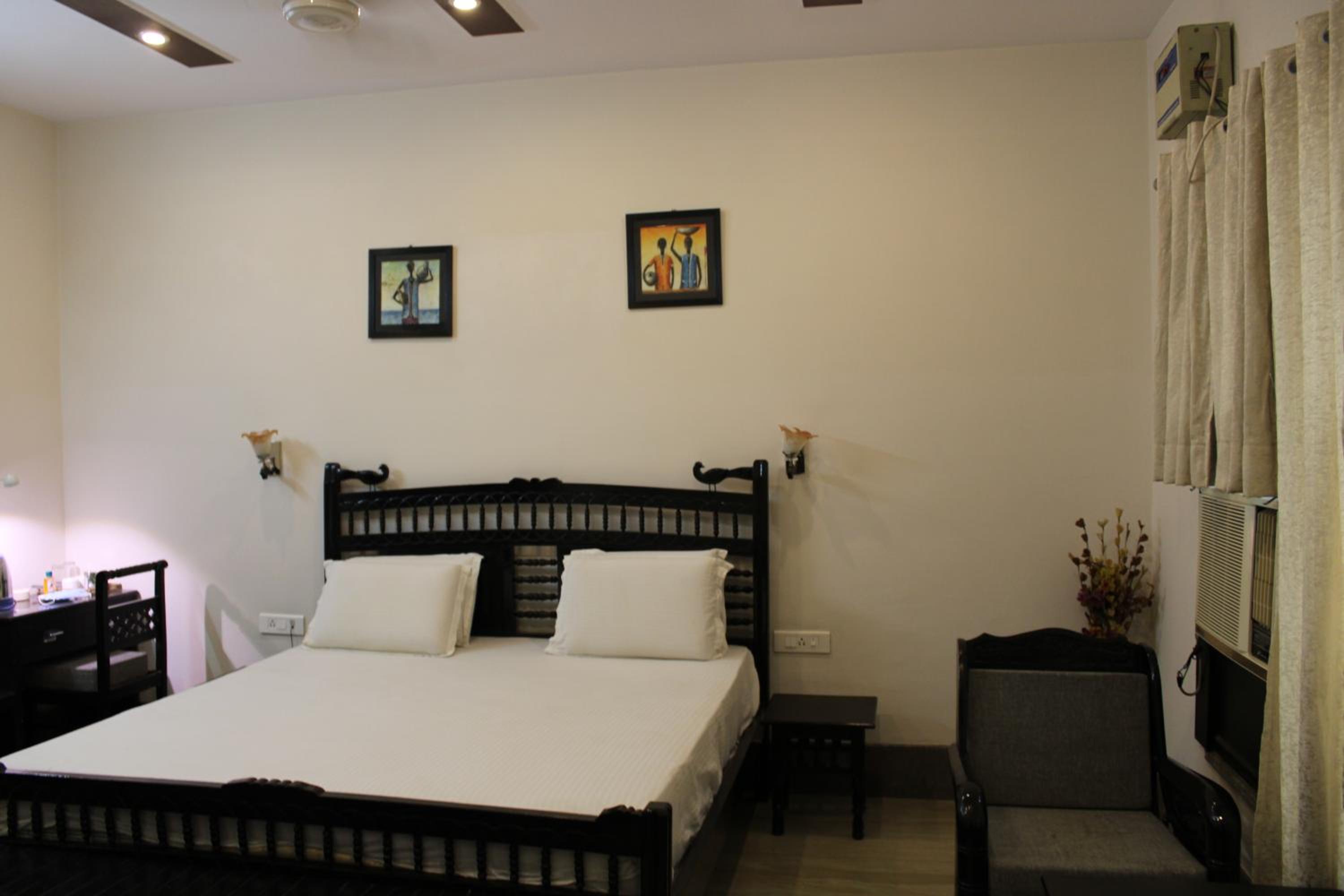 Pearl of Taj Home Stay