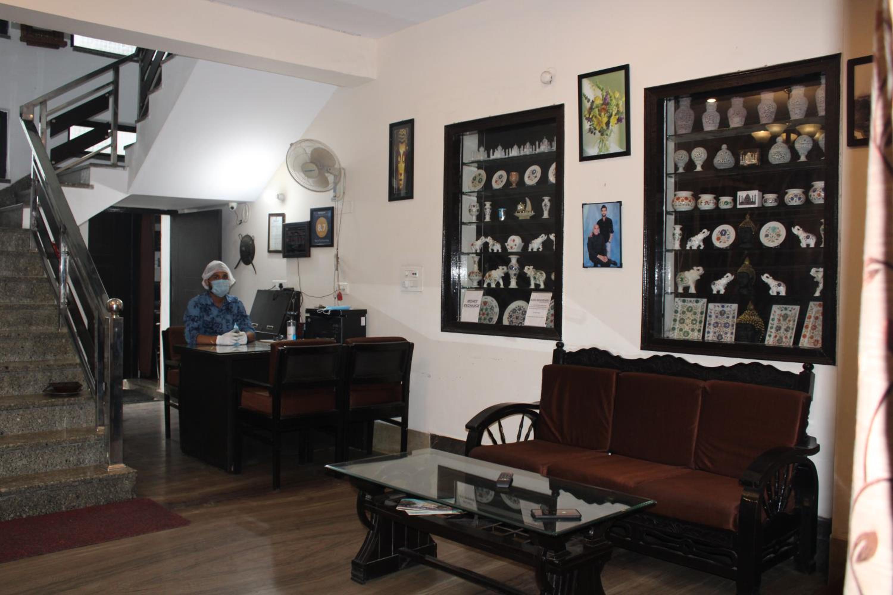 Pearl of Taj Home Stay