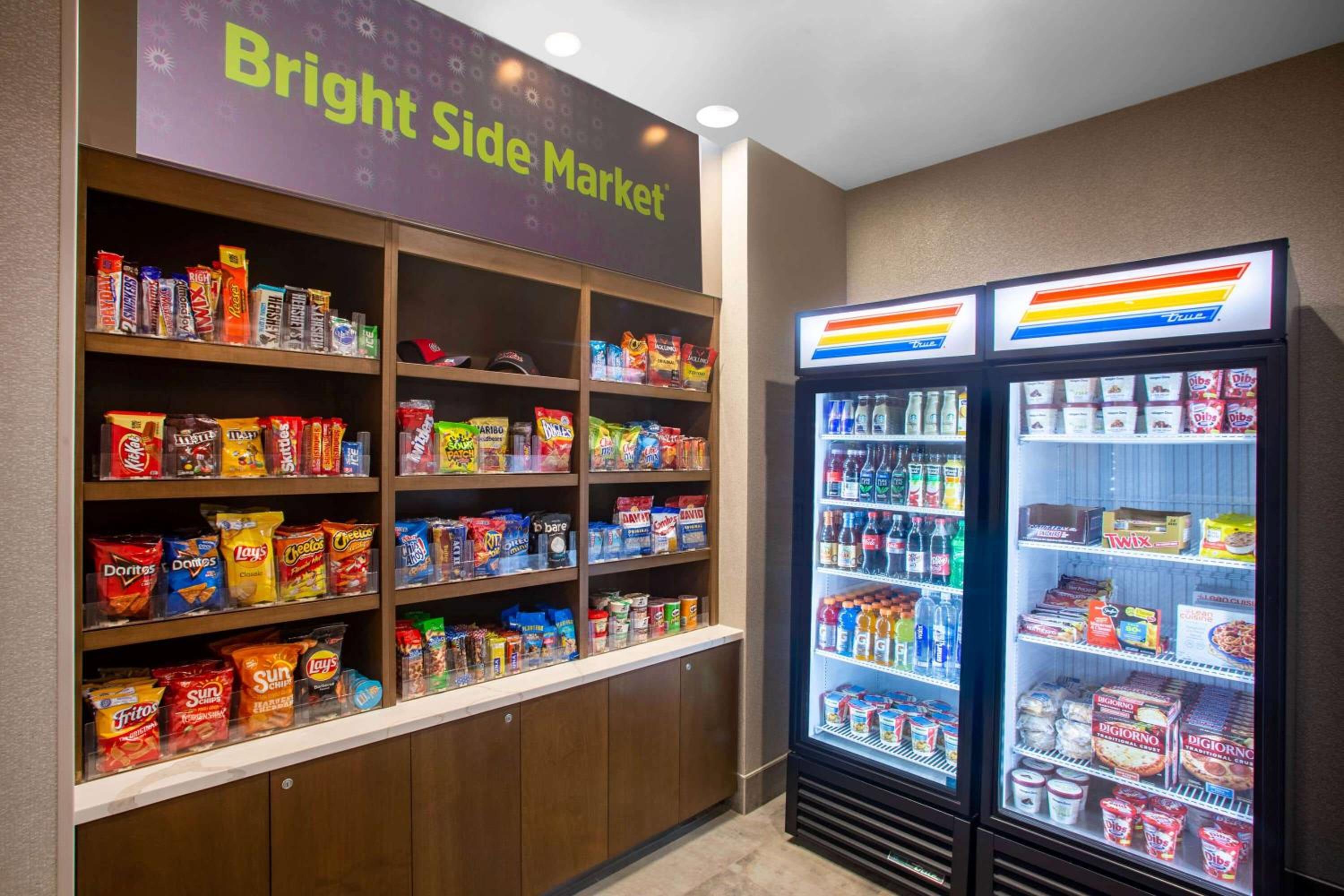 Oxford Vacations - La Quinta Inn  Suites by Wyndham Oxford - Property Image 33