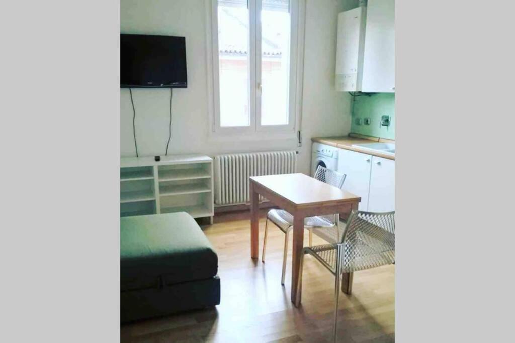 House Bologna Stazione Mazzini flat x 2 view 2