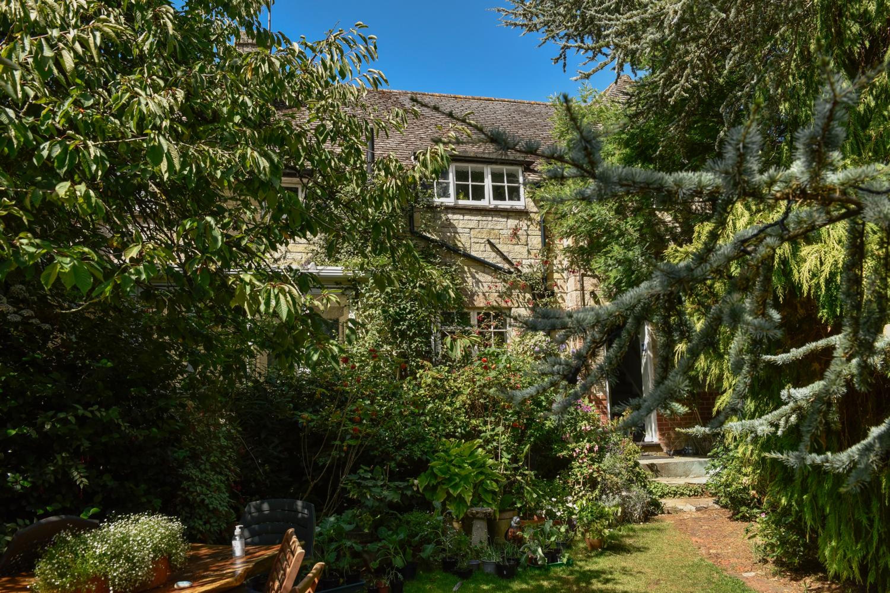 Ward Avenue B&B