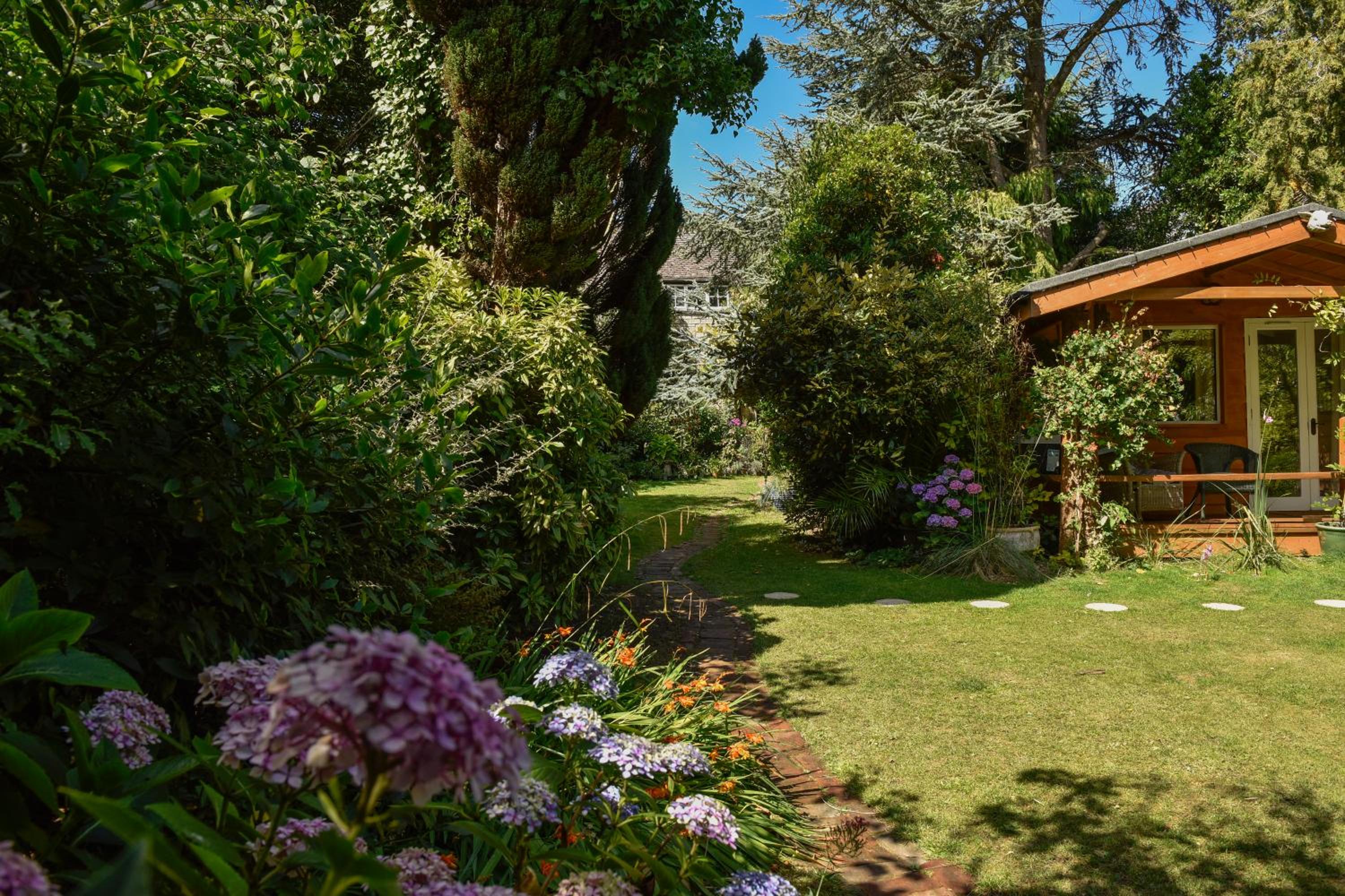 Ward Avenue B&B