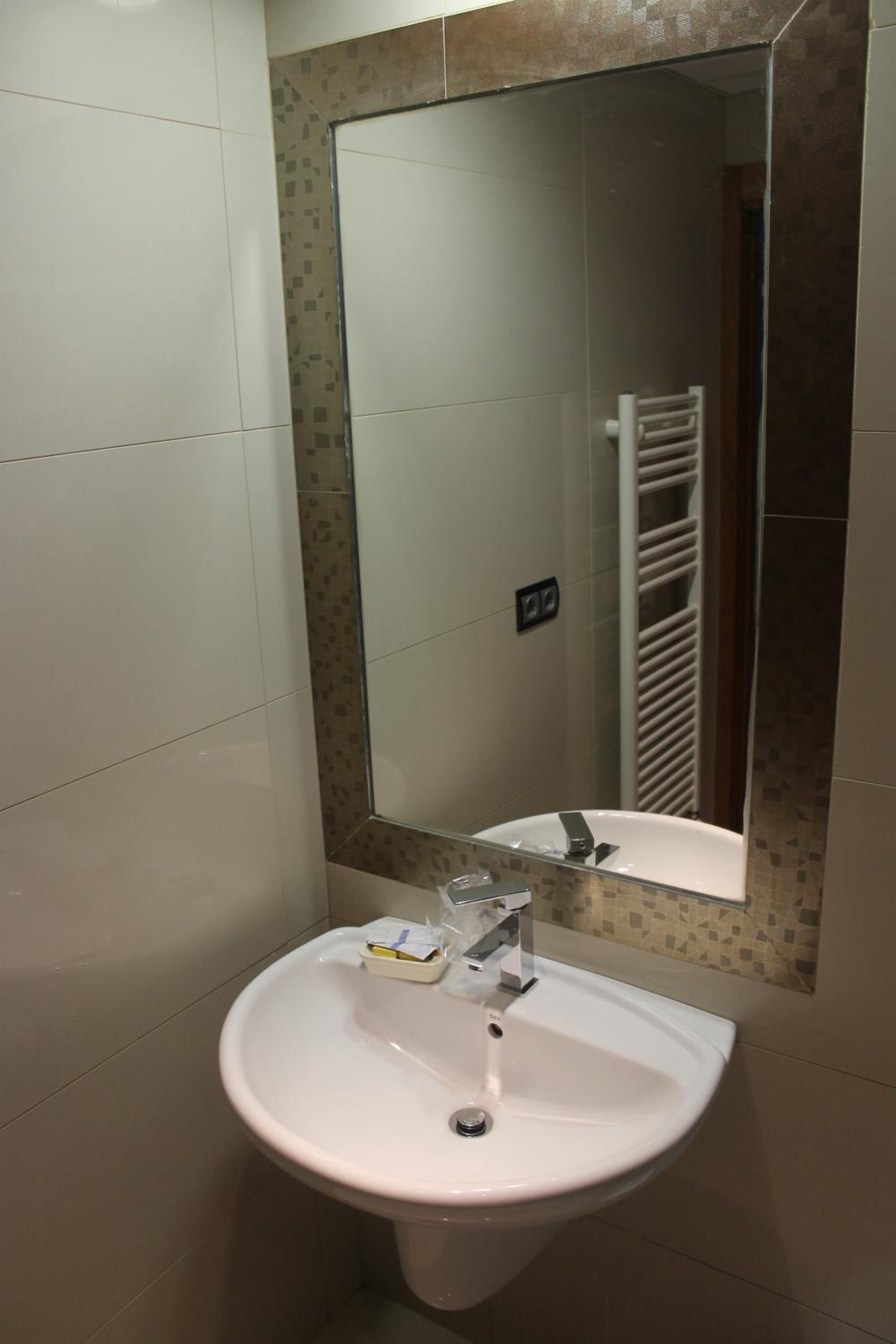 Hostal Burbia view 4