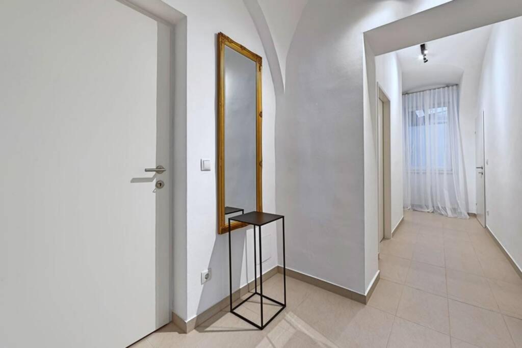 Vienne City Apartment Crown 6