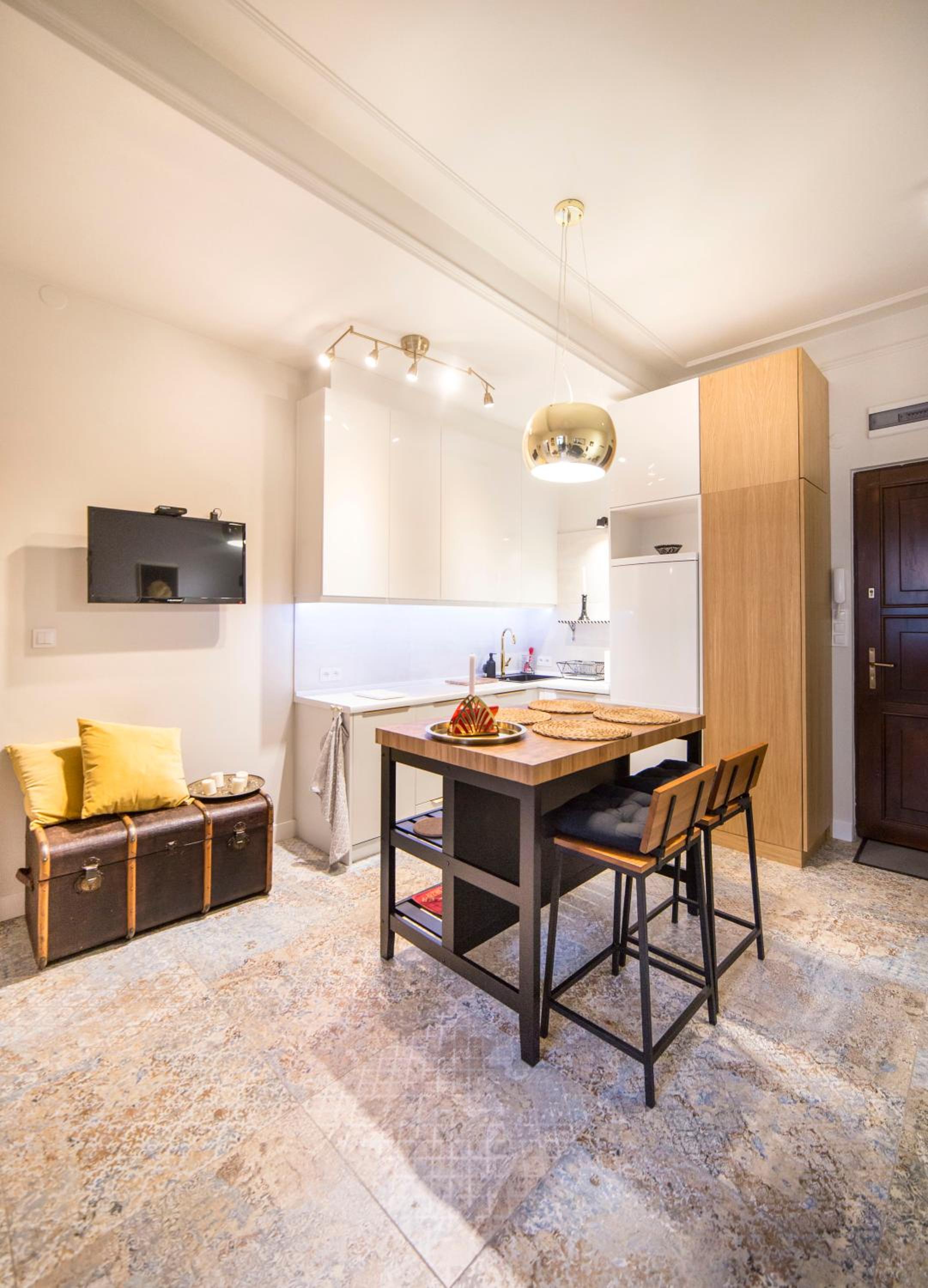WSPANIAŁY, Stylowy Apartament w Sercu Starego Miasta view 3
