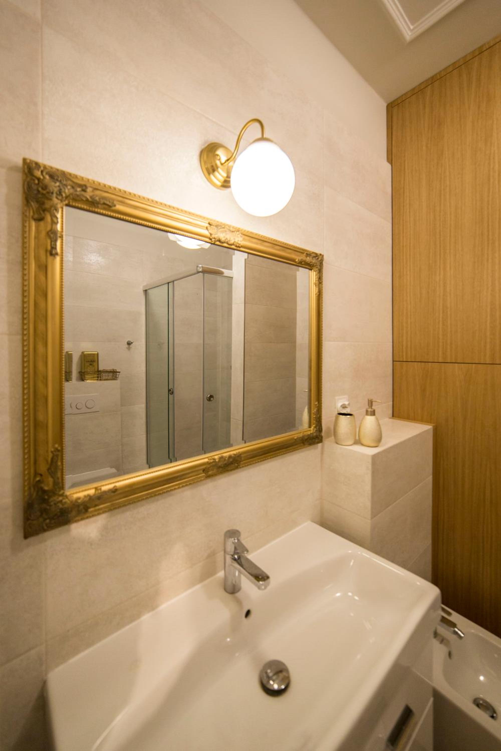 WSPANIAŁY, Stylowy Apartament w Sercu Starego Miasta view 4