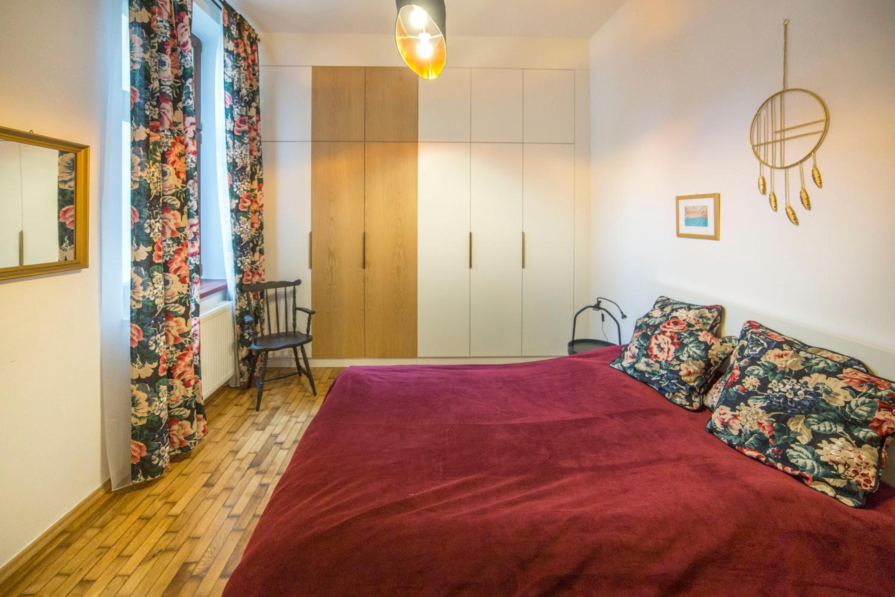 WSPANIAŁY, Stylowy Apartament w Sercu Starego Miasta view 5