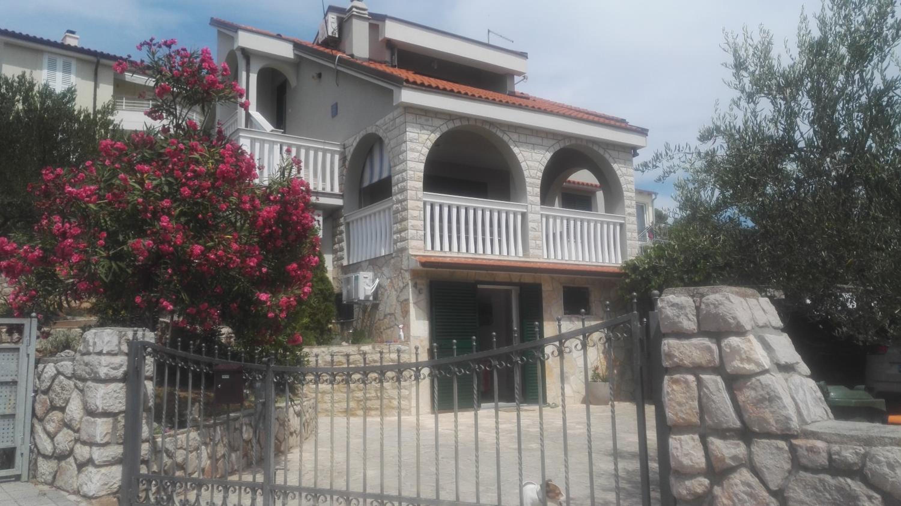 Apartmani Latin Jezera view 2