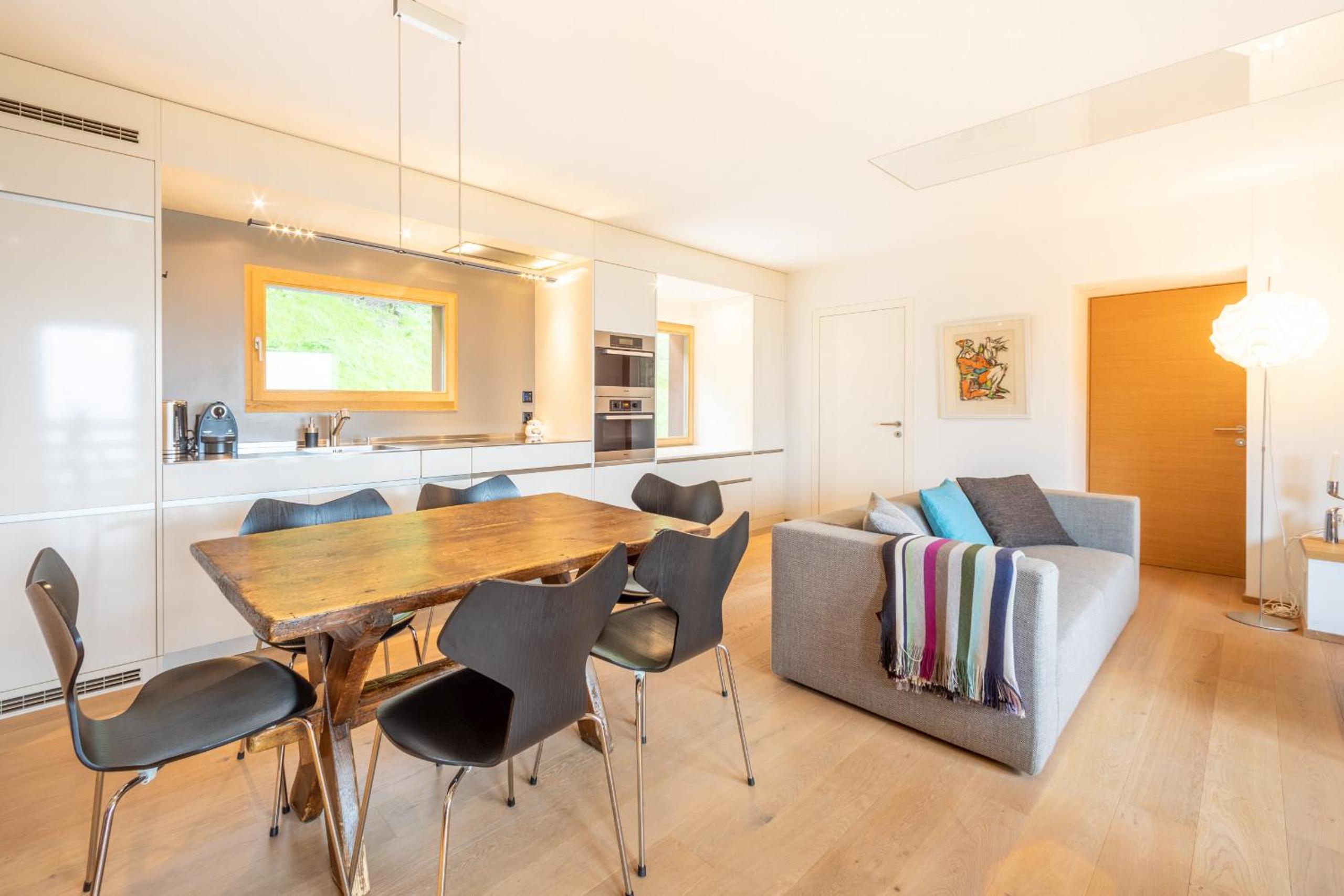 LAAX Homes - Casa Fau view 3