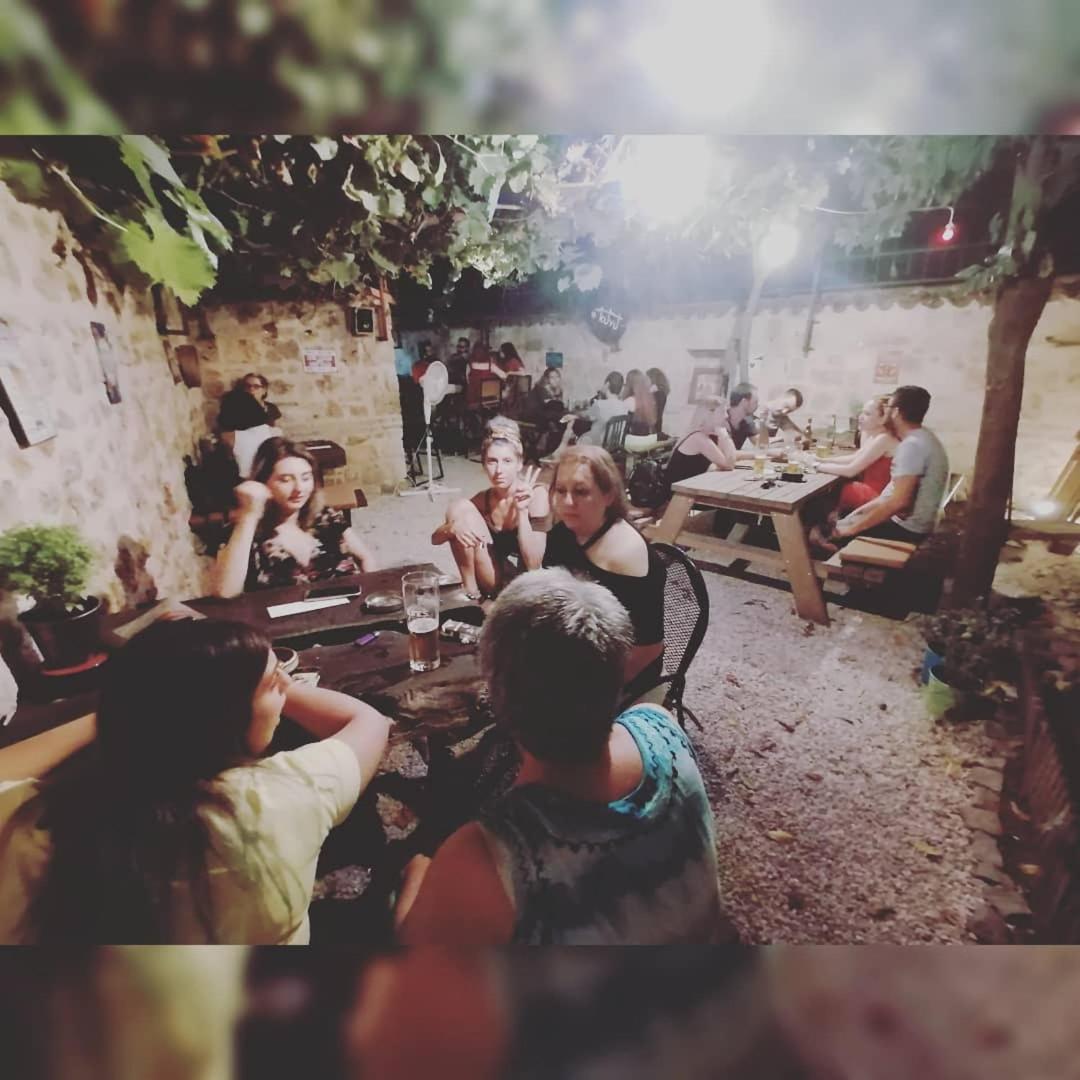 Kuyu Beergarden Hostel