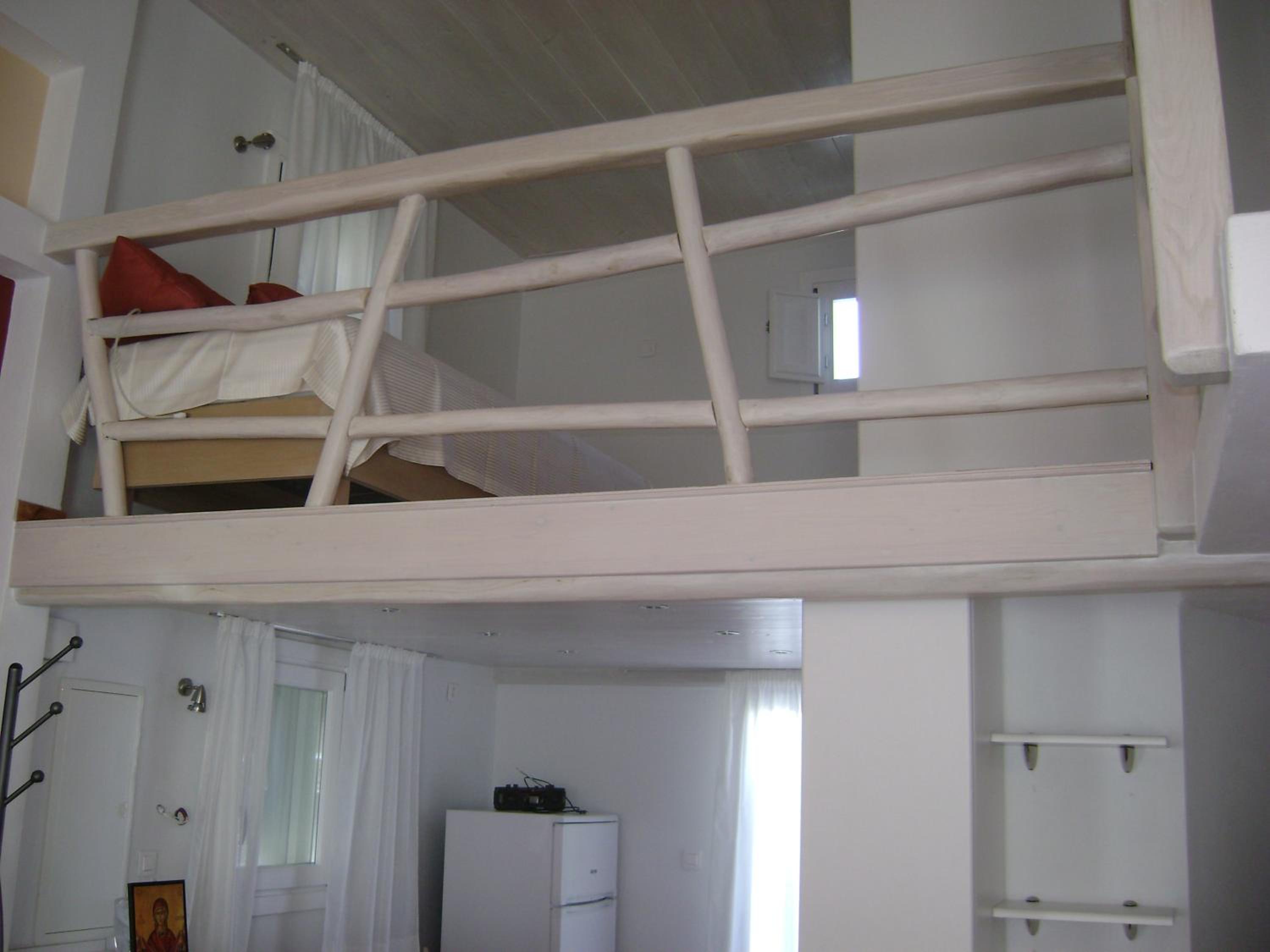 Photo 33