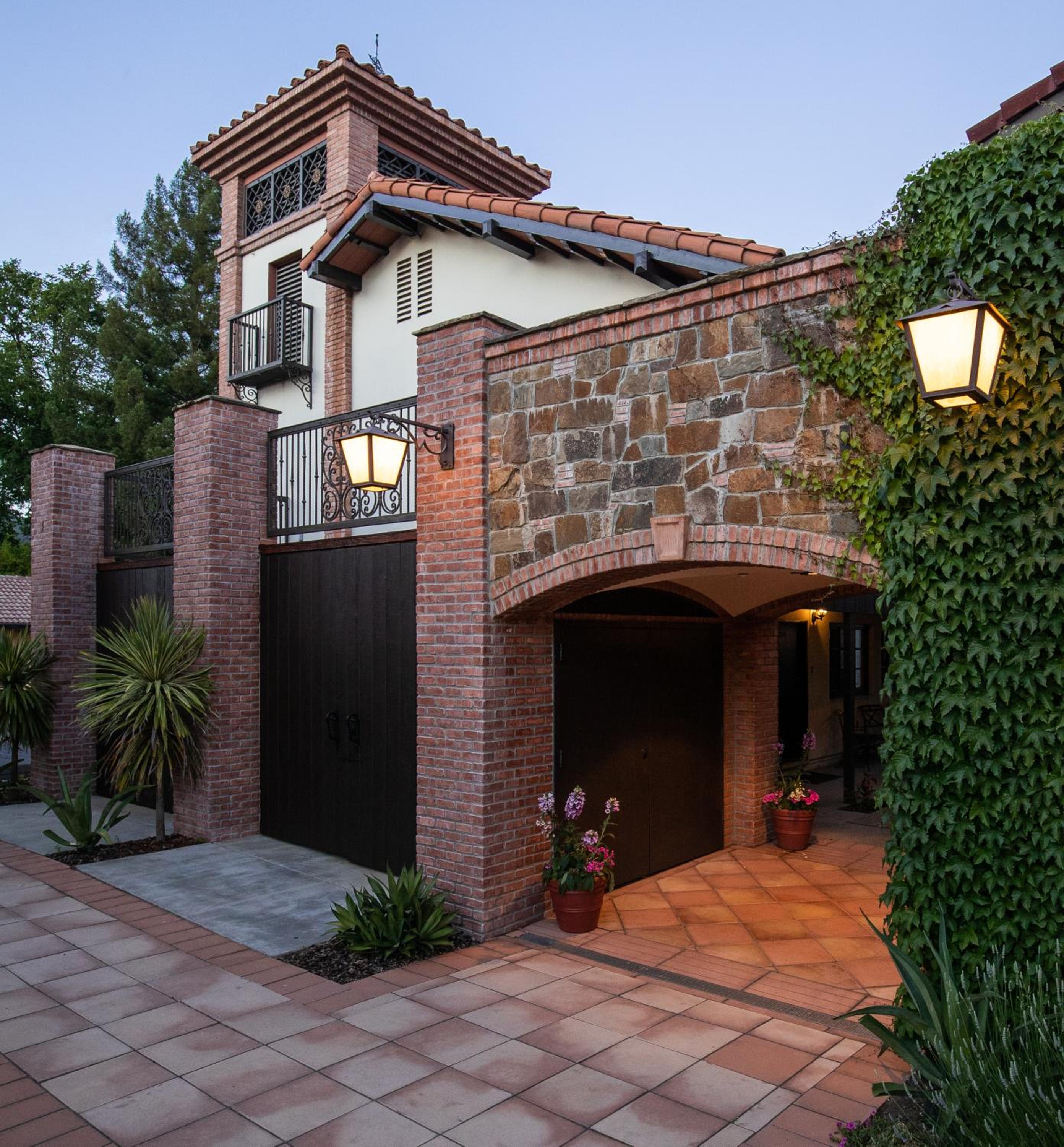 Napa Valley / Sonoma Vacations - Roman Spa Resort - Property Image 12