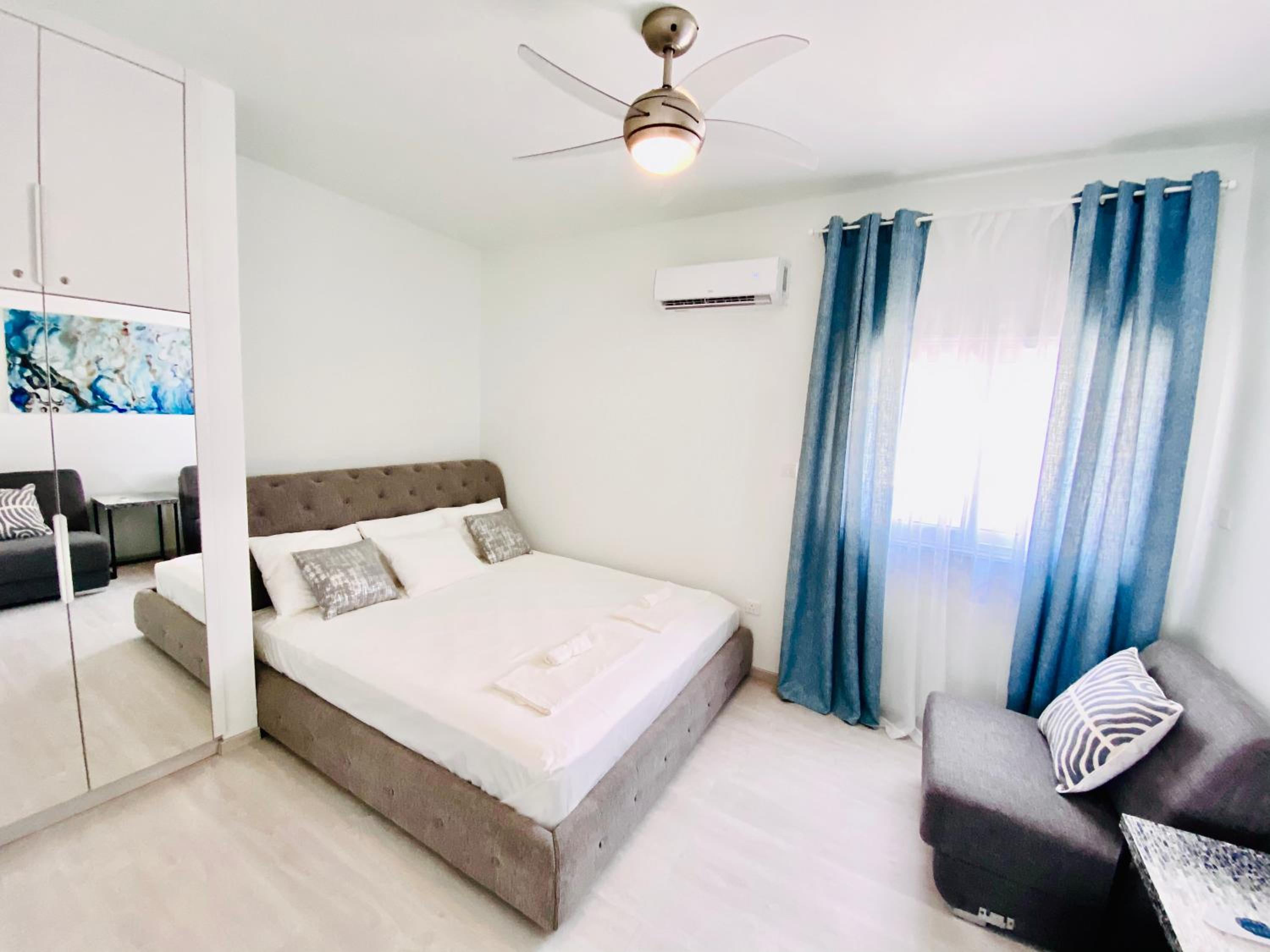 SANDY BAY Villa view 3