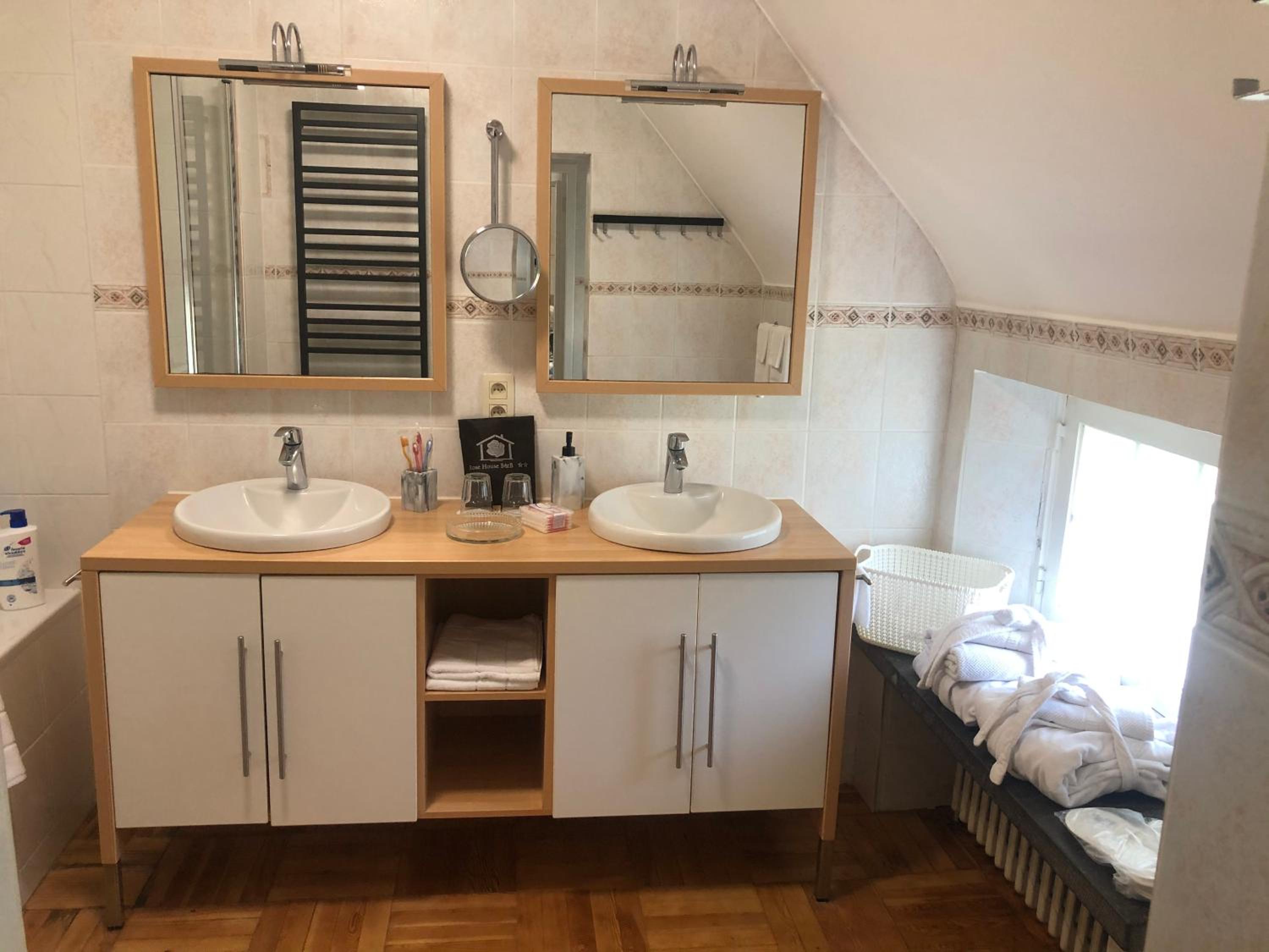 Rose House B&B