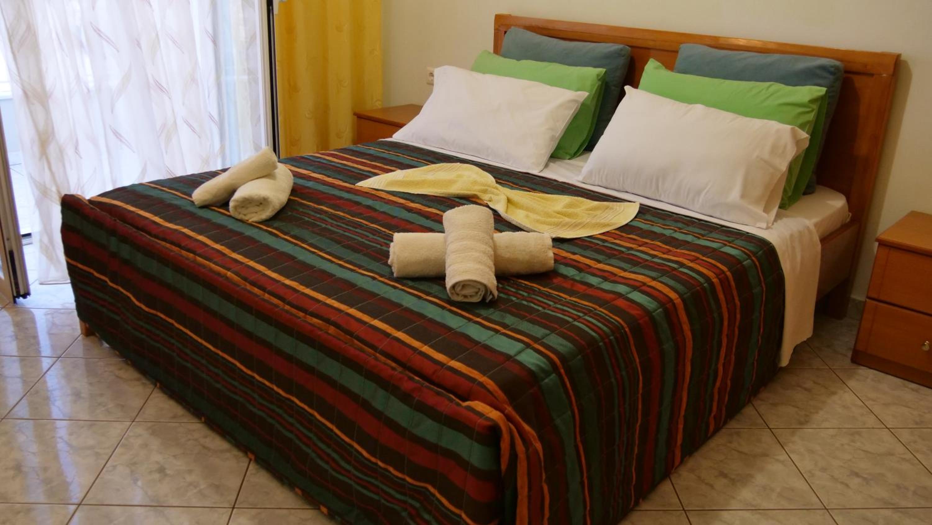Isabela Apartments