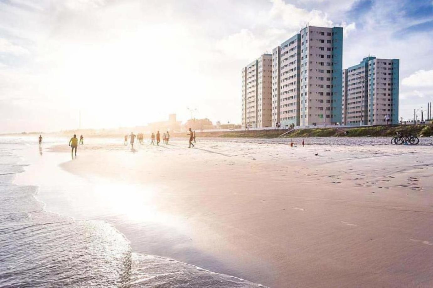 Hotel Apartamento 02 quartos completo, BEIRA-MAR com piscina - Image 1