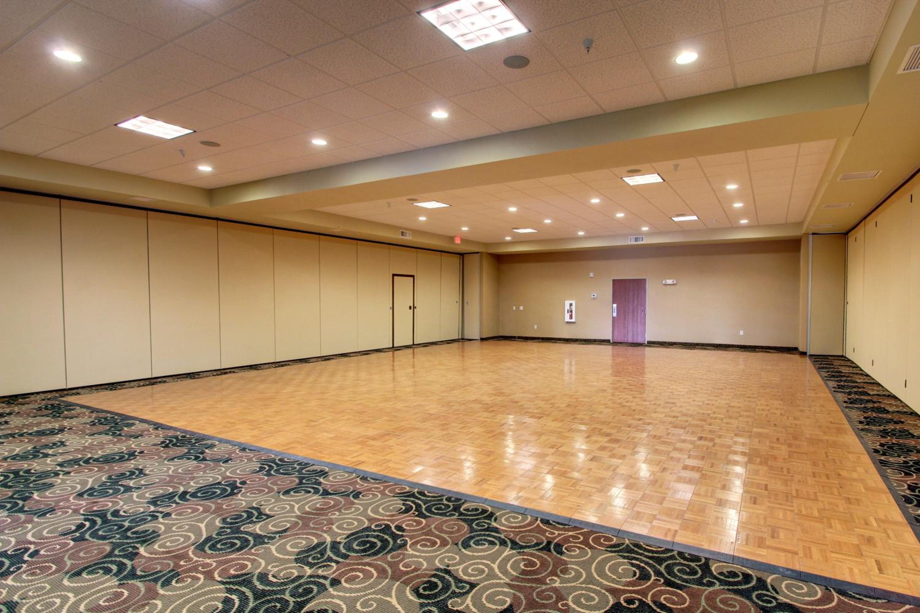 Cobblestone Inn & Suites - Bottineau