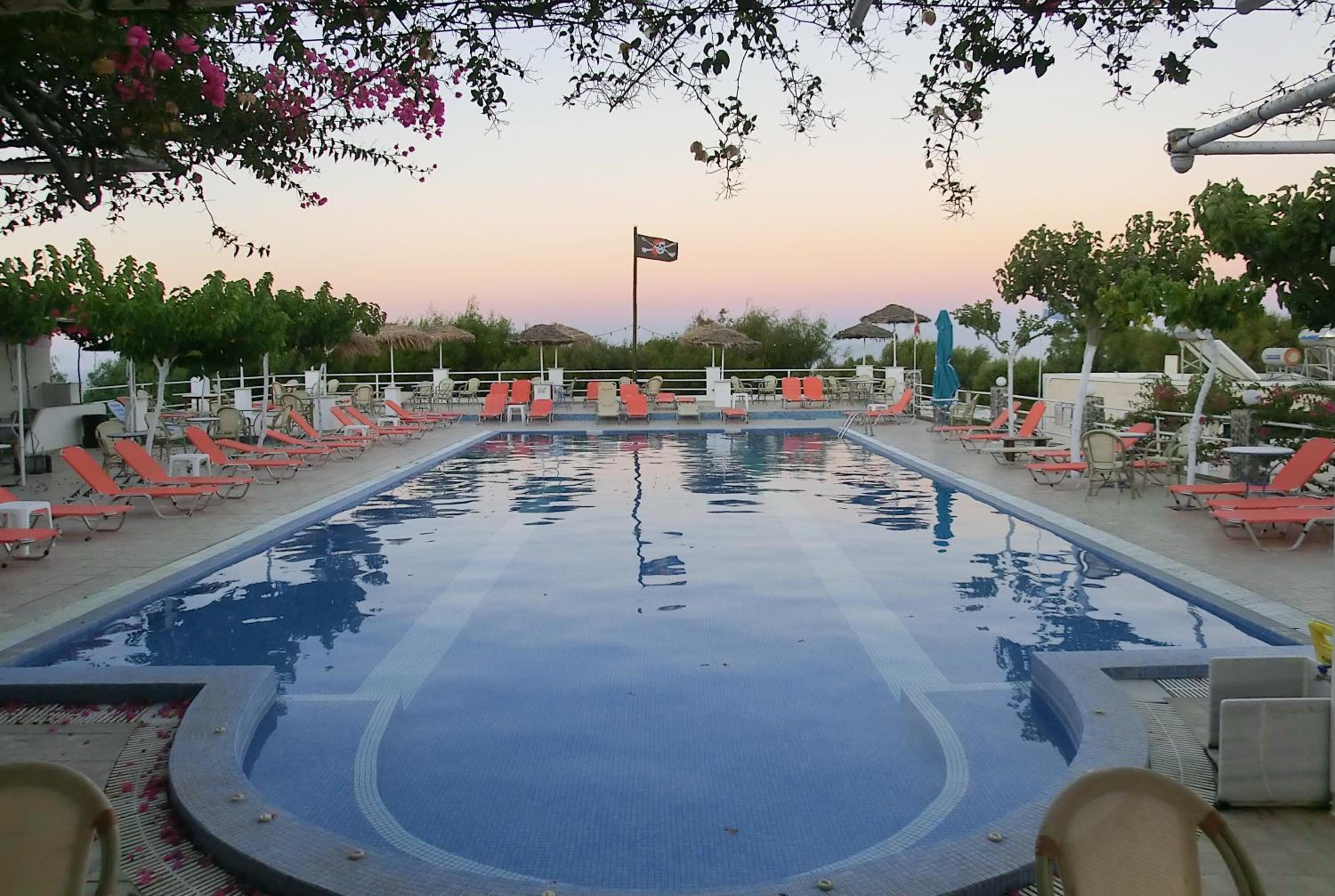 Santorini Camping & Hostel