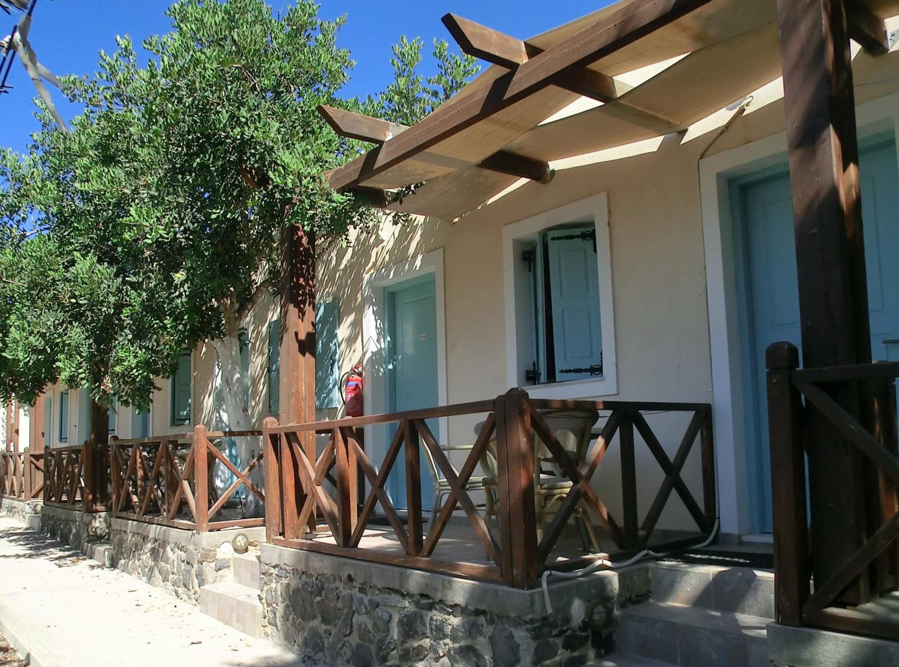 Santorini Camping & Hostel