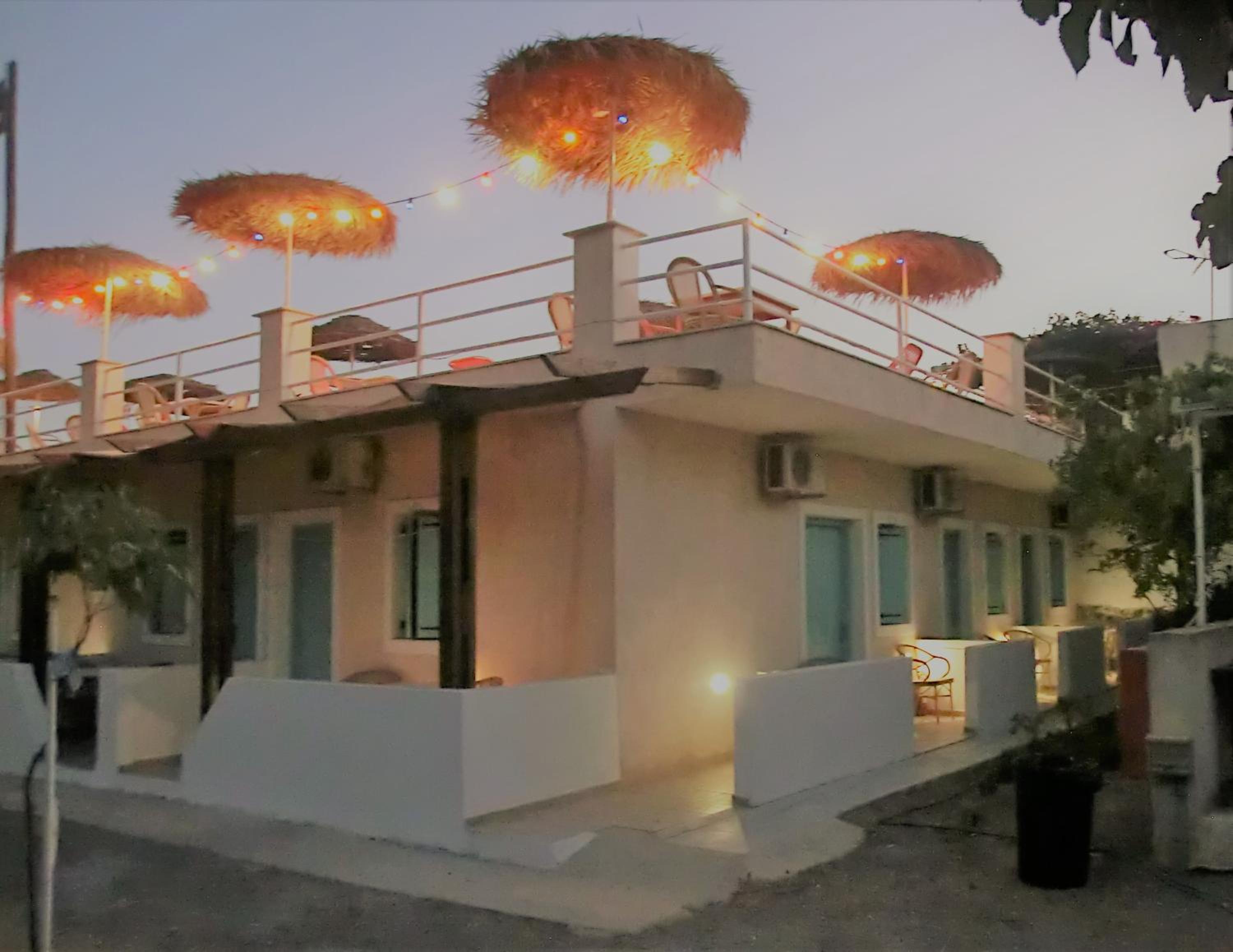 Santorini Camping & Hostel