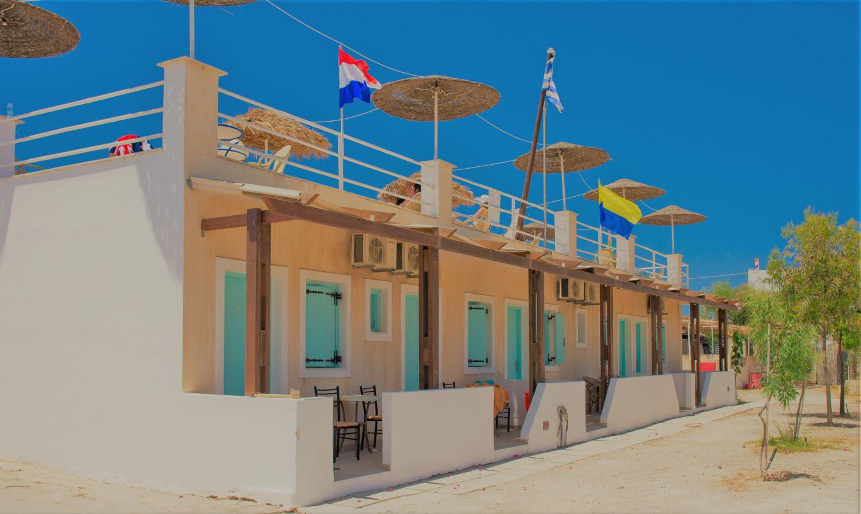 Santorini Camping & Hostel