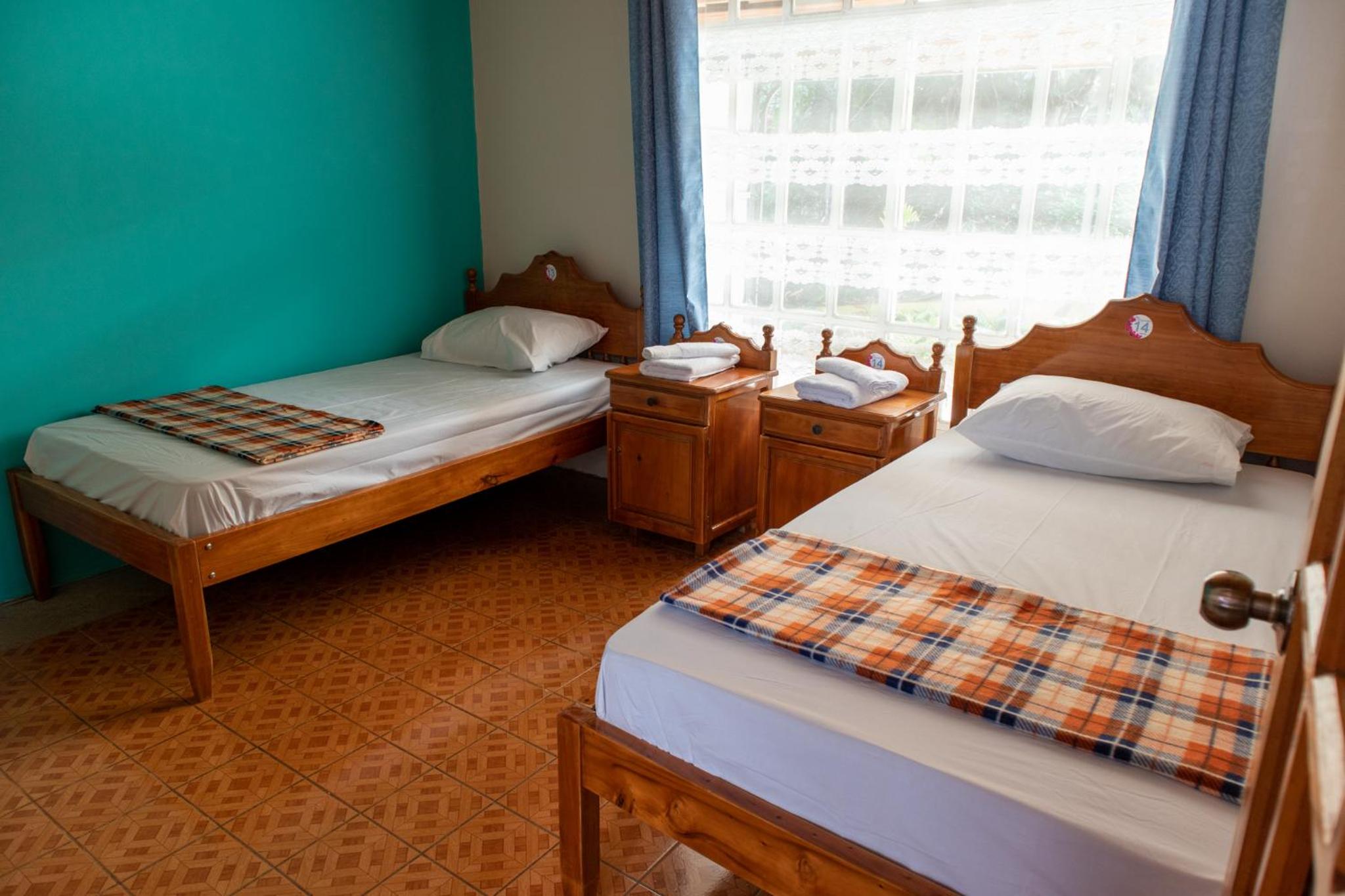 Hostel Bouganvilia Bed and Breakfast