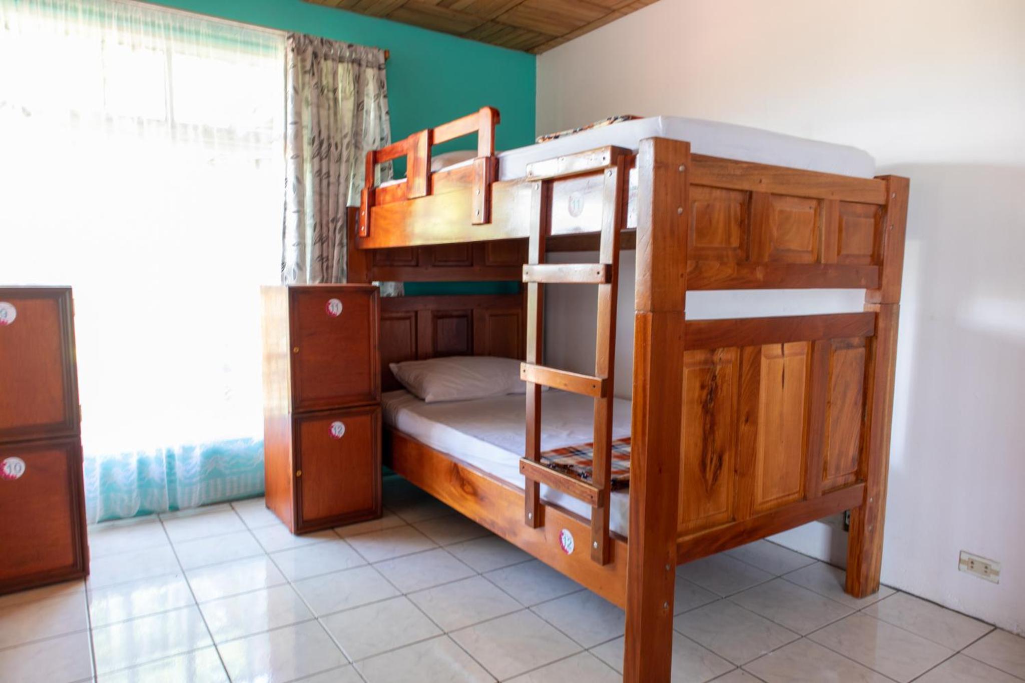 Hostel Bouganvilia Bed and Breakfast