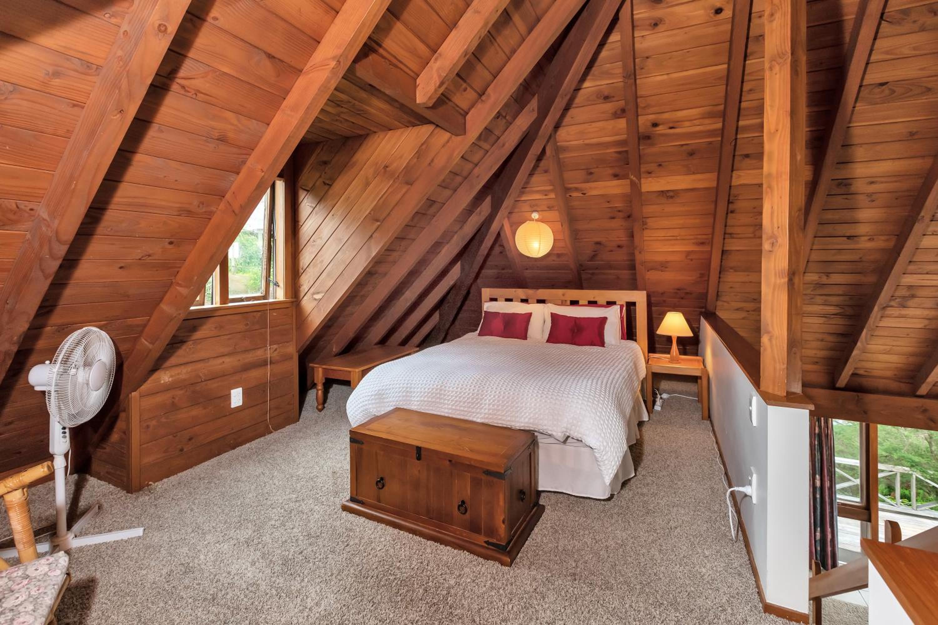 Te Maiki Retreat - Russell Holiday Home view 5