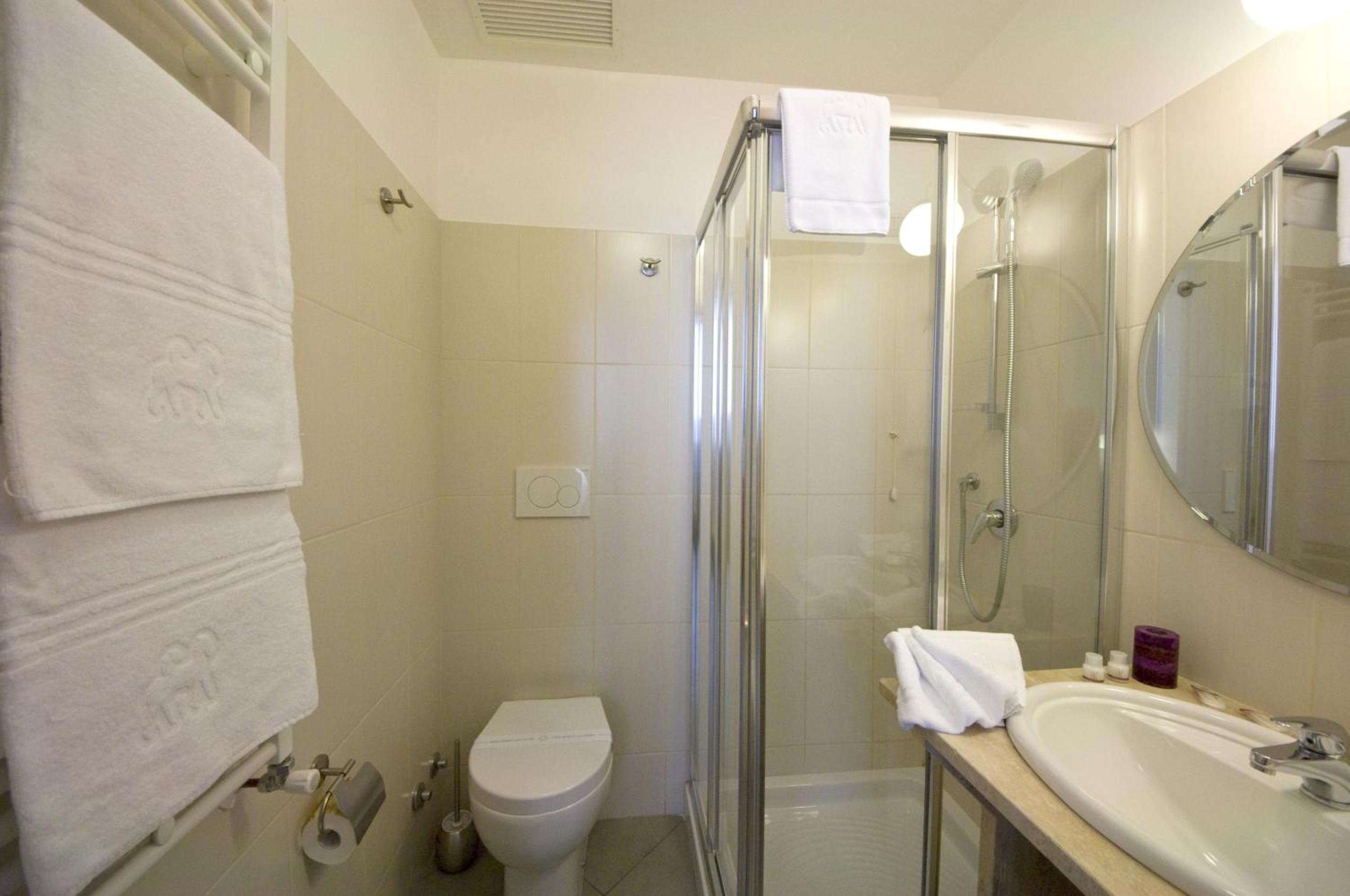Ara Pacis Inn