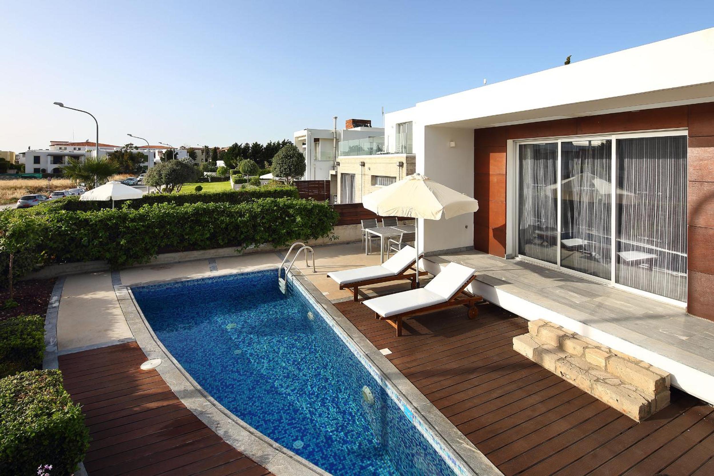 Paradise Cove Luxurious Beach Villas view 3