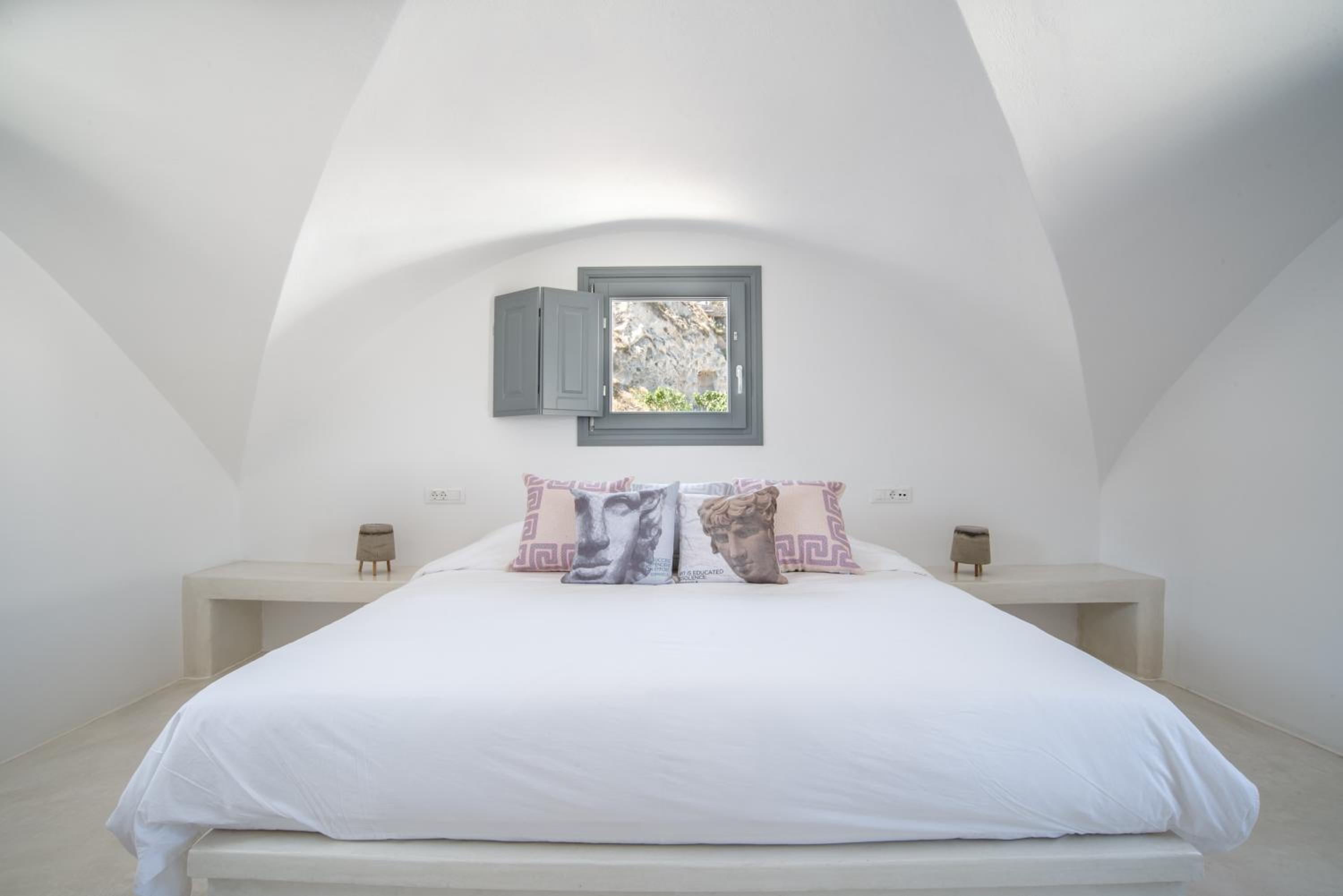 LAGADI SUITES by K&K