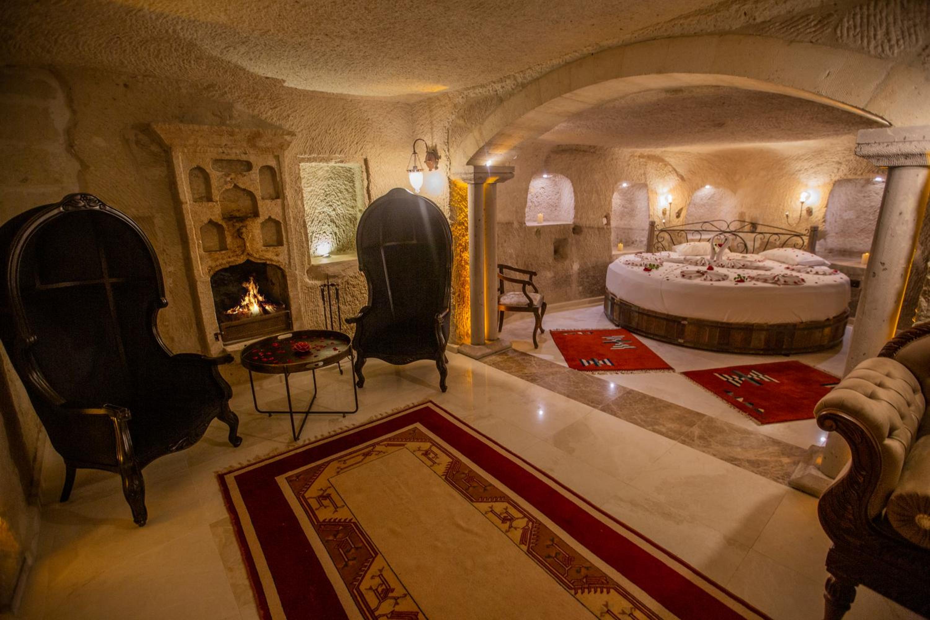 Divan Cave House - Image 8